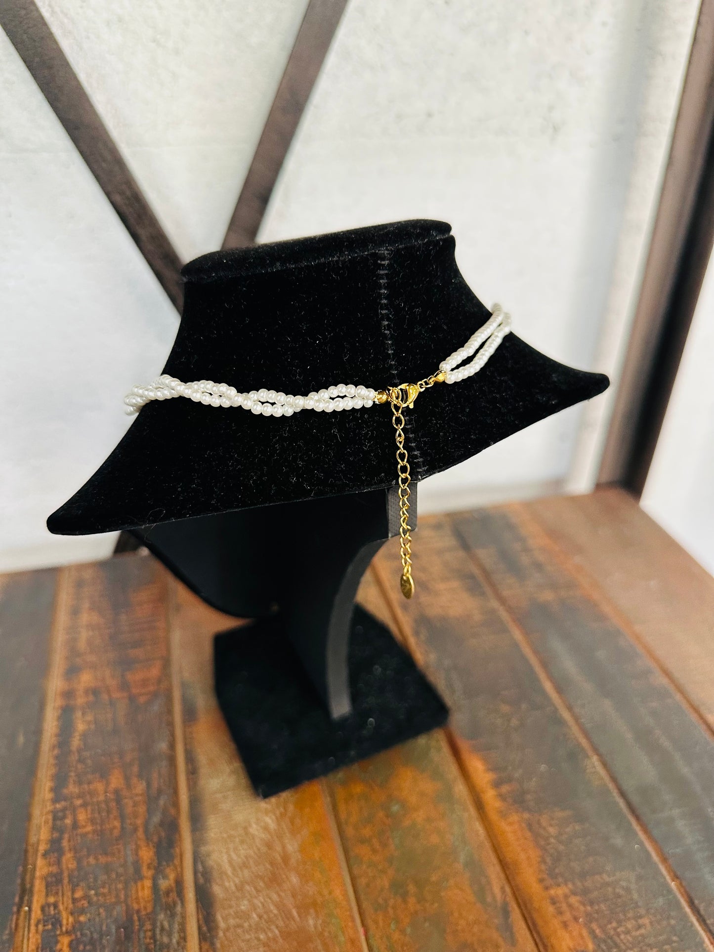 Twisted Pearl Necklace