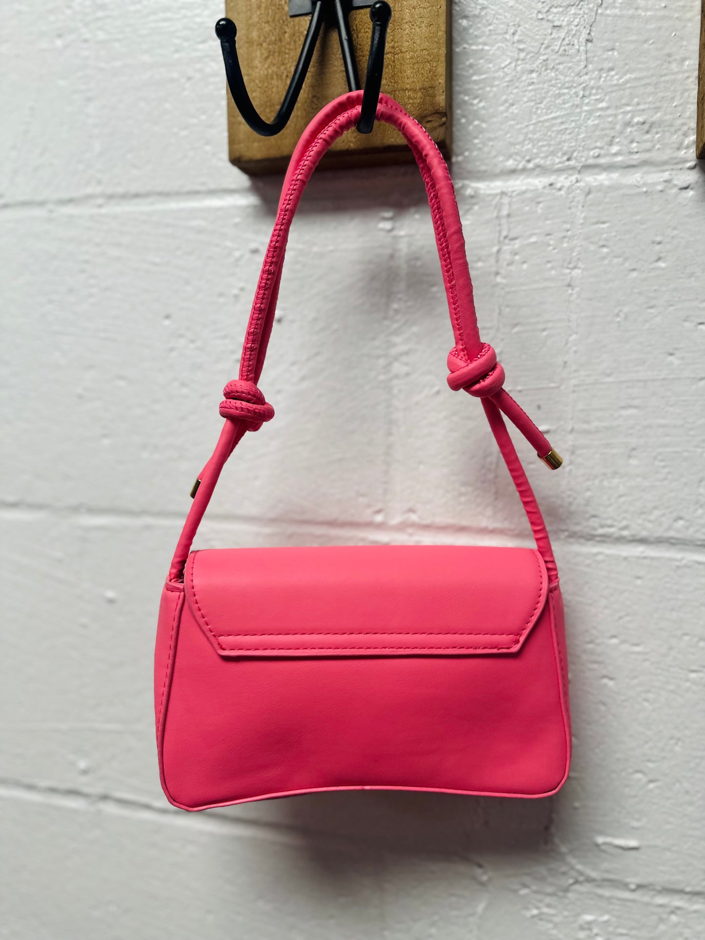 The Isabella Gold Bow Shoulder Bag