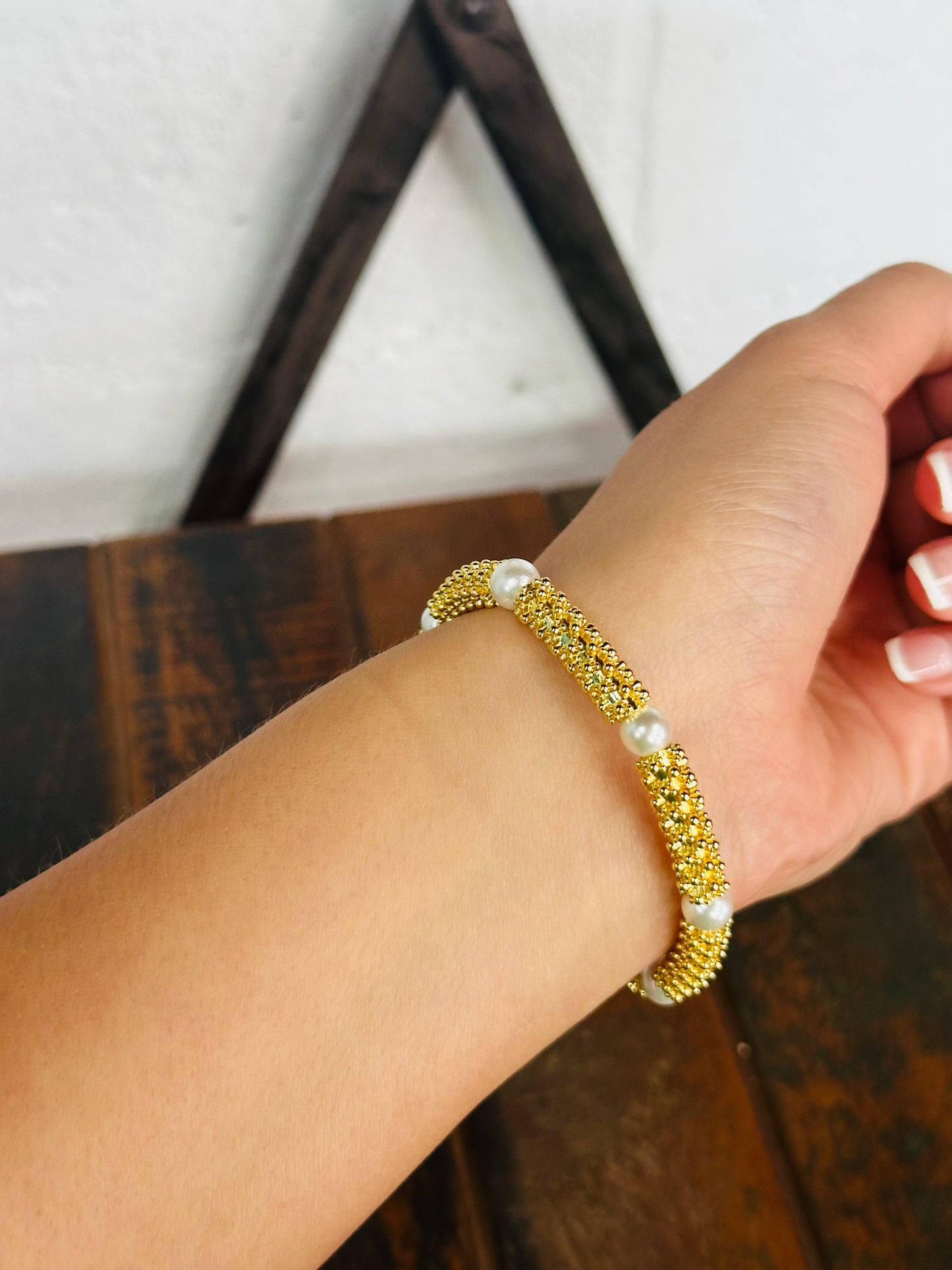 Pearl + Gold Stretch Bracelet