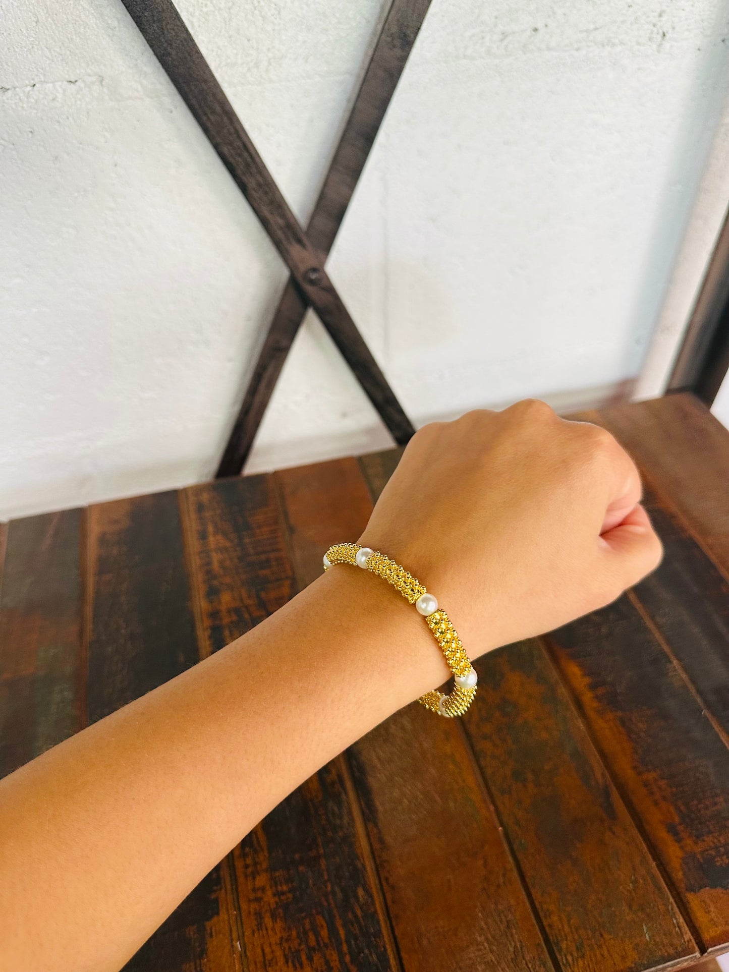 Pearl + Gold Stretch Bracelet