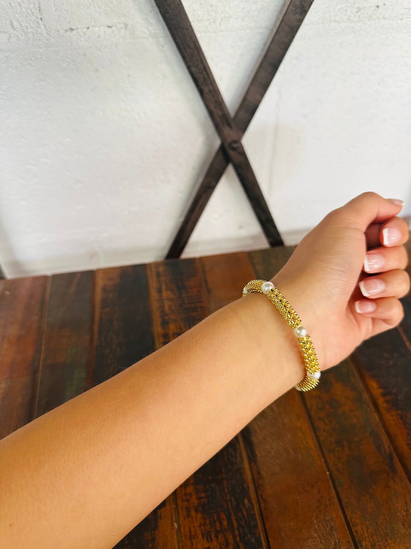 Pearl + Gold Stretch Bracelet