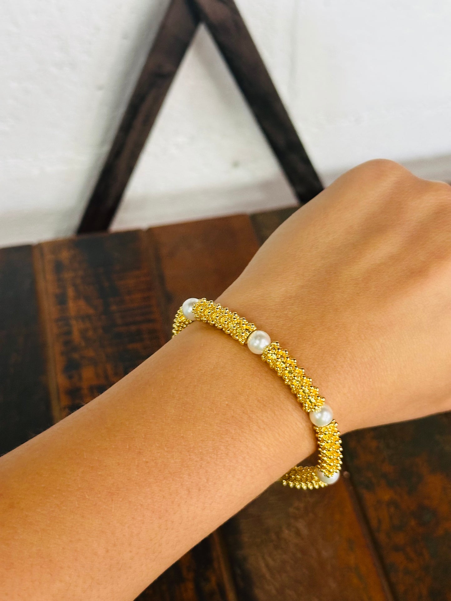 Pearl + Gold Stretch Bracelet