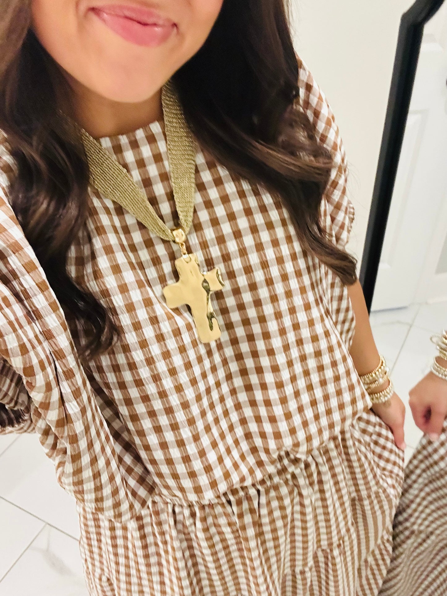 Gold Hammered Cross Mesh Fabric Necklace