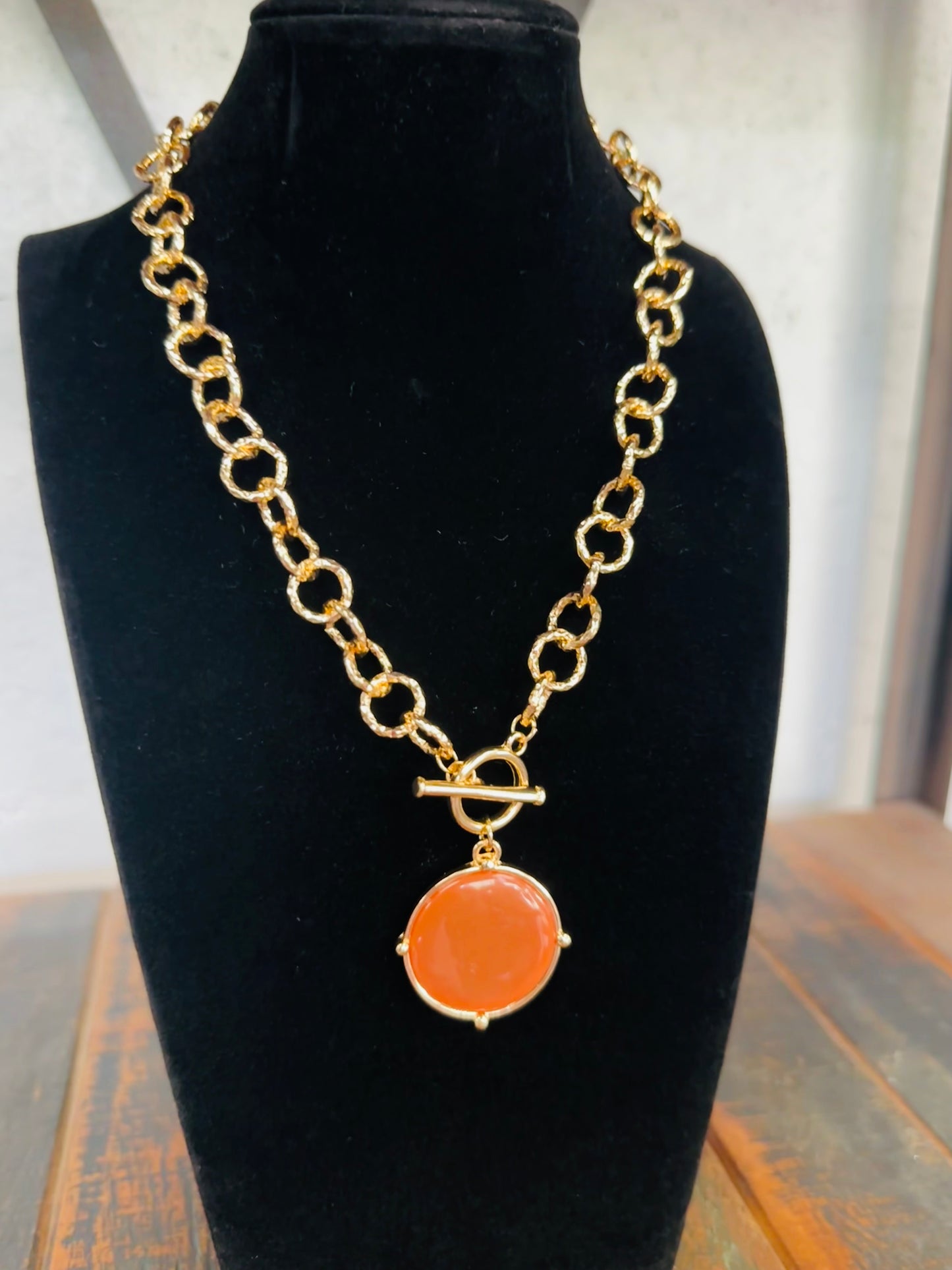 Brown Round Stone Necklace