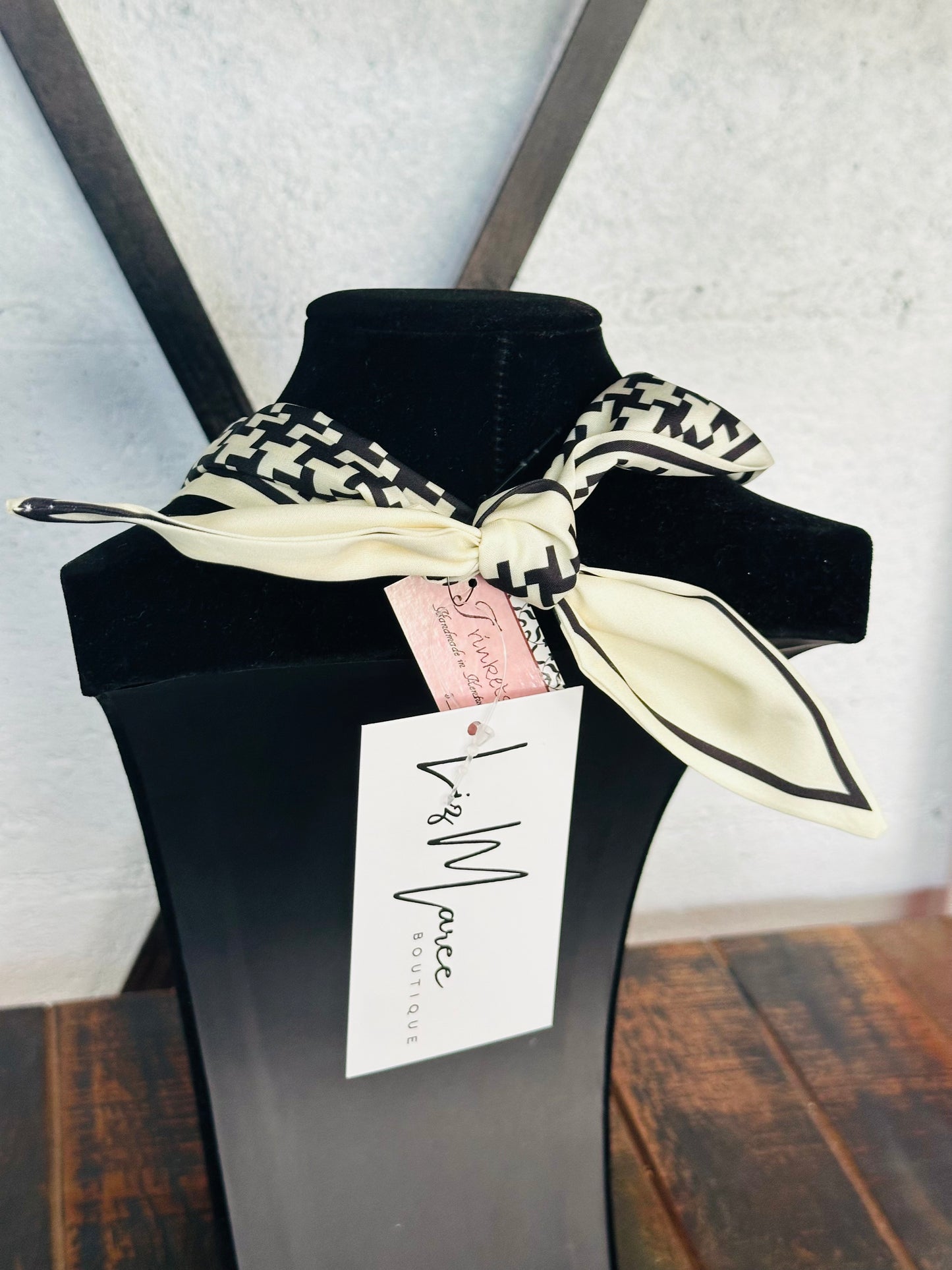 Elegant Geometric Silk Scarf Necklace