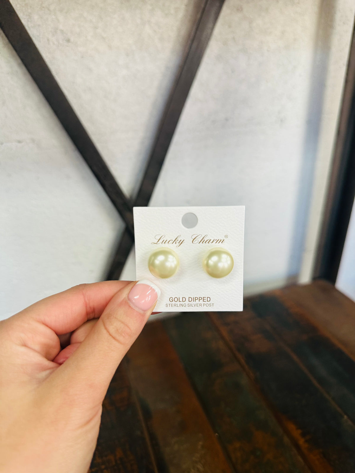 14mm Cream Pearl Stud Earring