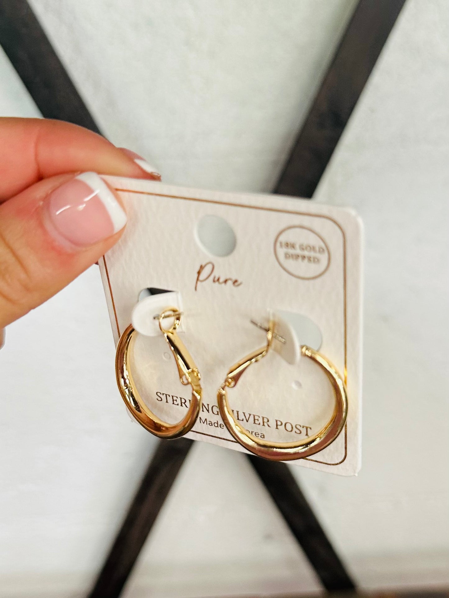 25mm Gold Metal Round Hoop Earring