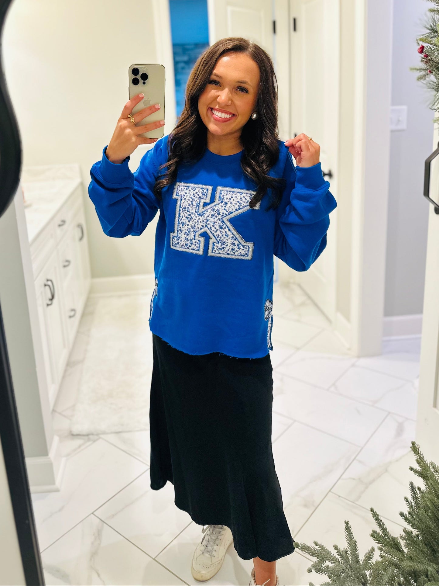 The Kentucky Glitter Embroidered Bow Side Sweatshirt