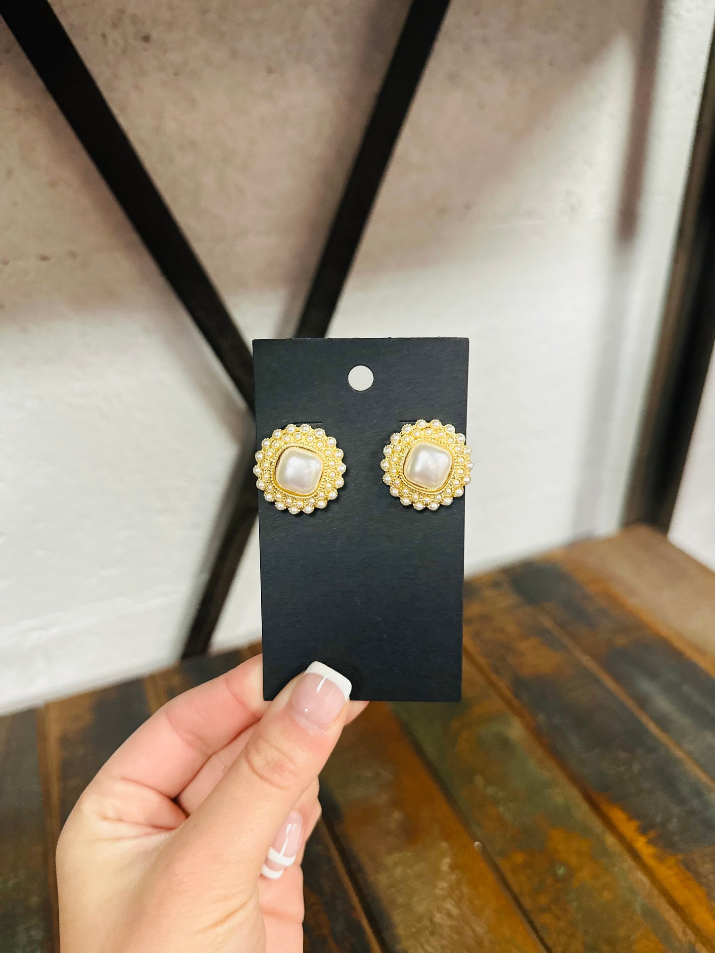 Delicate Gold & Pearl Round Earrings