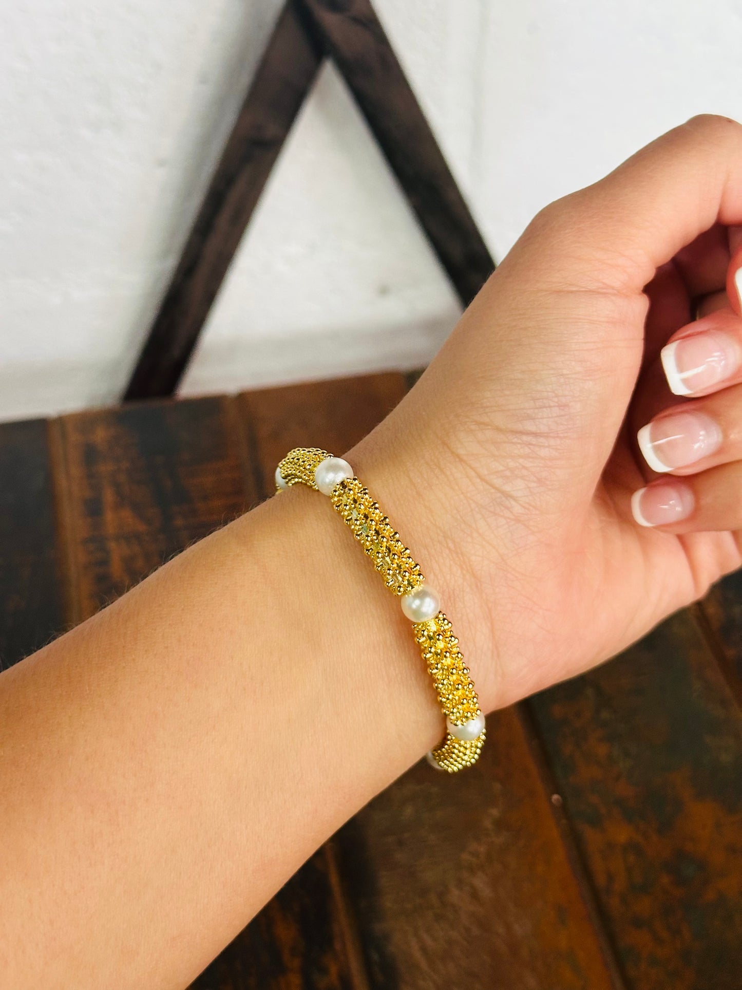 Pearl + Gold Stretch Bracelet
