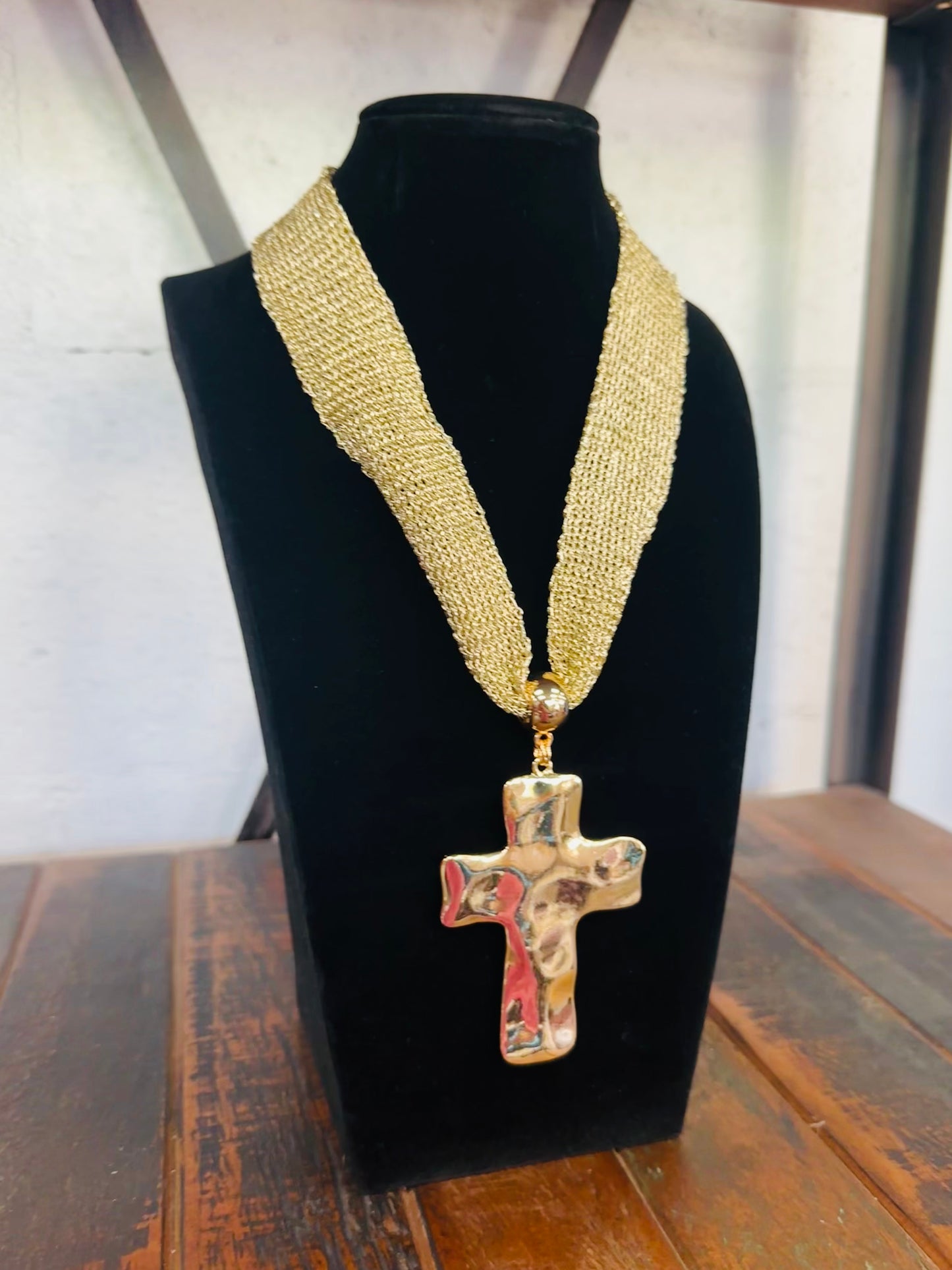 Gold Hammered Cross Mesh Fabric Necklace