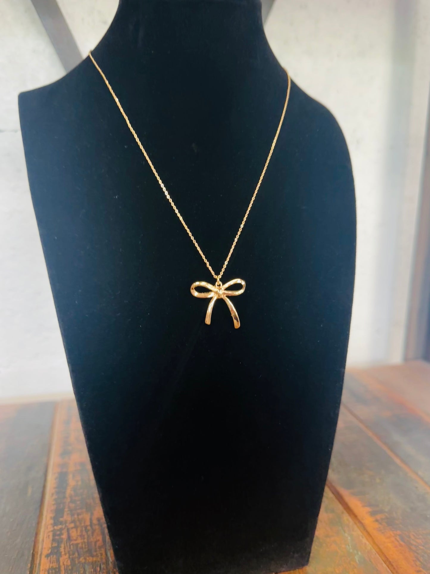 Gold Bow Pendant Necklace