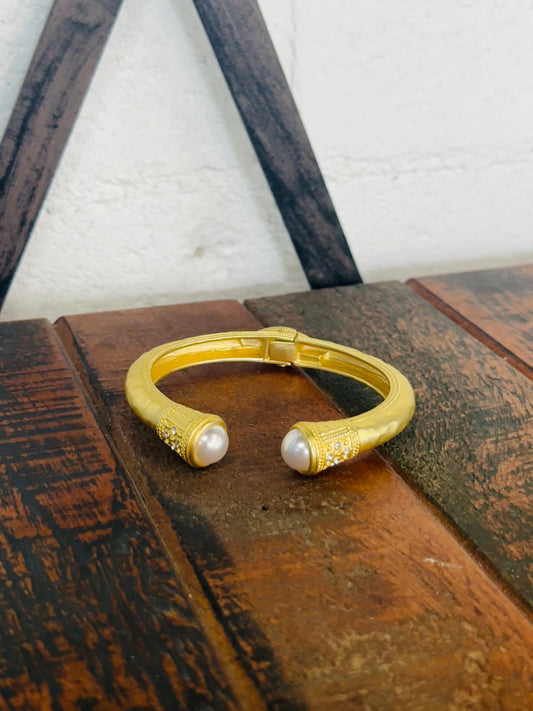 Gold Hammered Pearl Bead End Cuff Bracelet