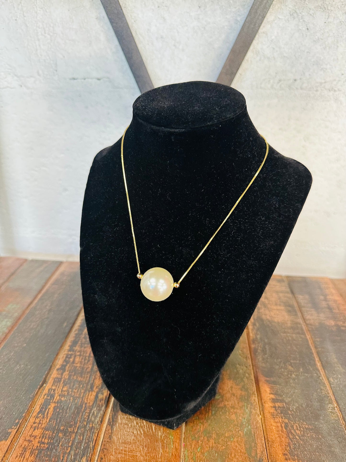 Big Pearl Statement Pendant Necklace