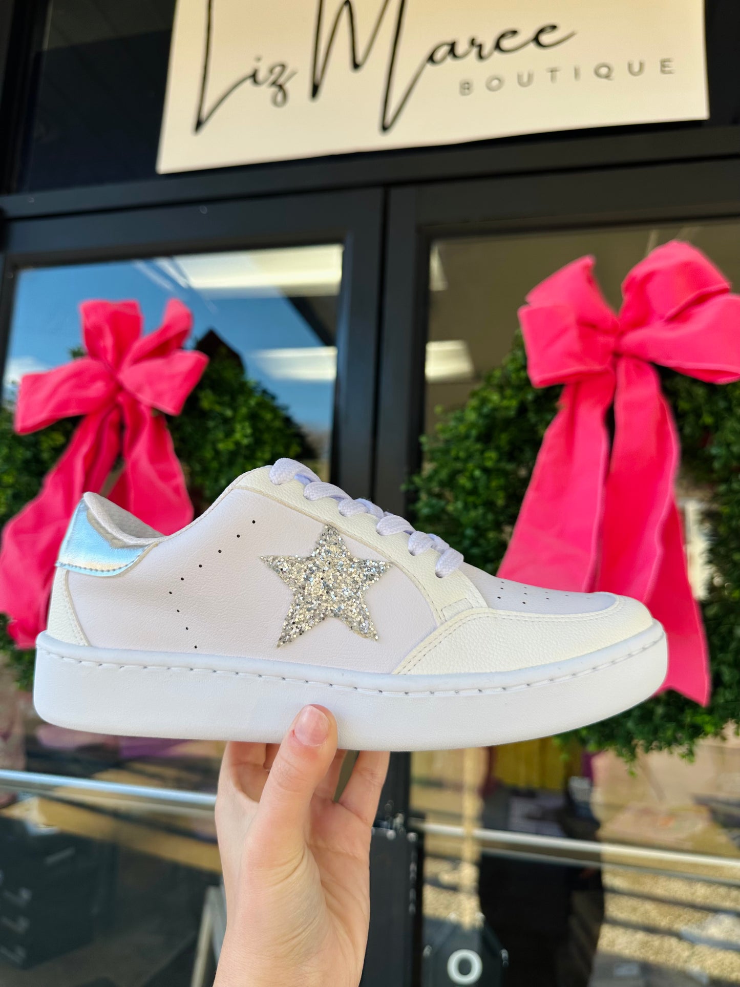 The Noa White Sneaker