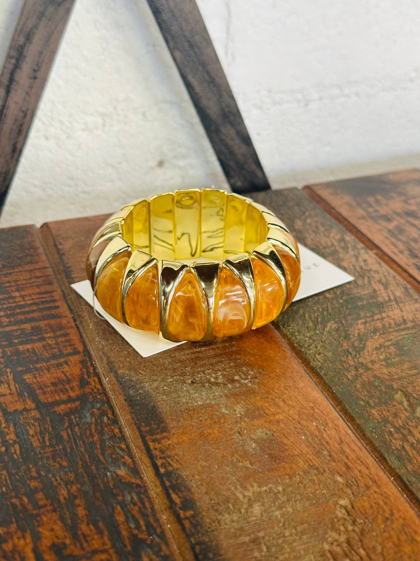 Light Tortoise Wedge Stretch Bracelet