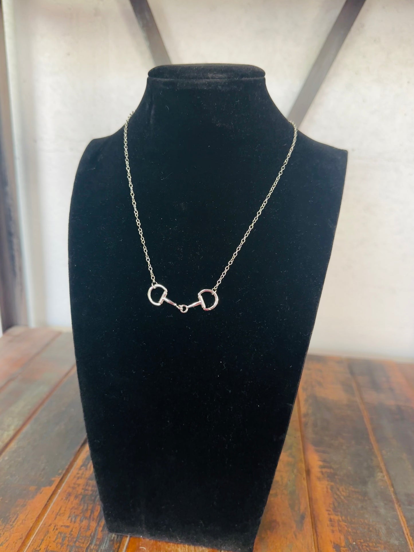 Silver Linked Horsebit Necklace