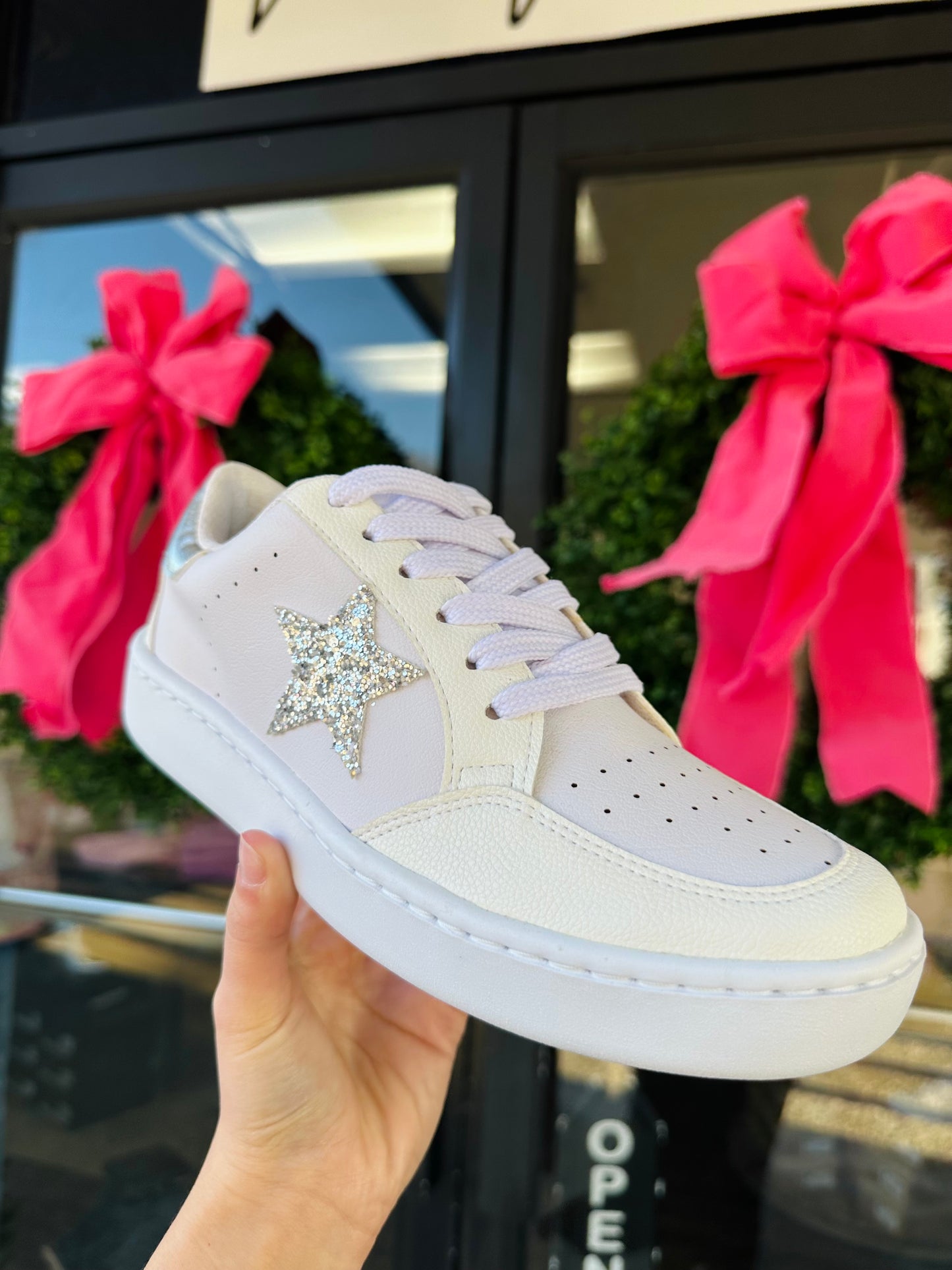 The Noa White Sneaker