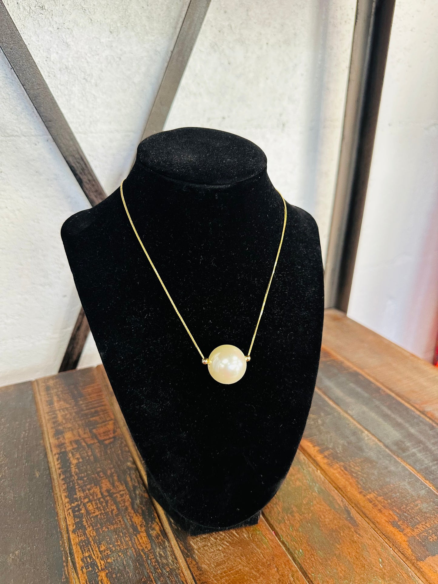 Big Pearl Statement Pendant Necklace