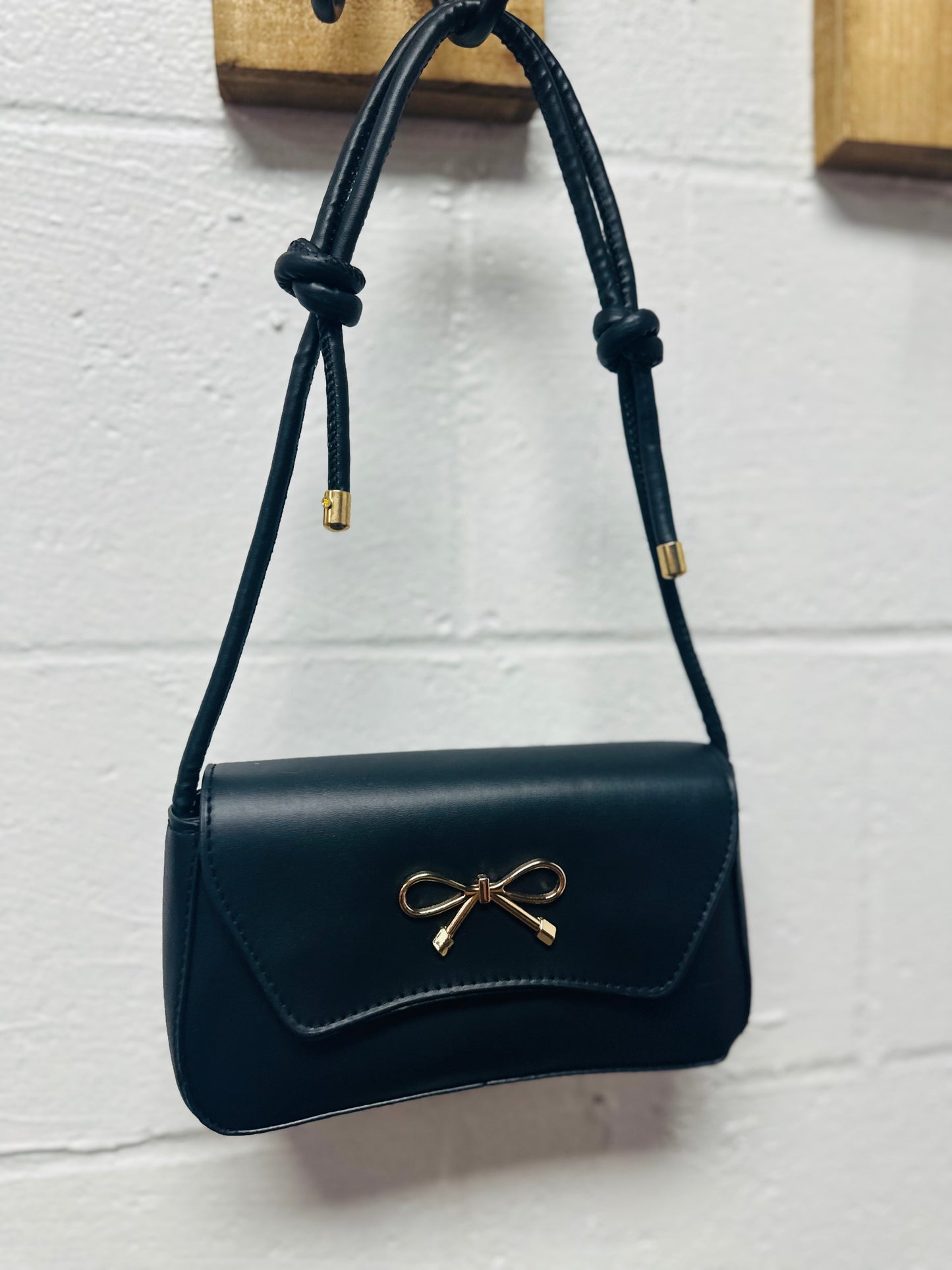The Isabella Gold Bow Shoulder Bag