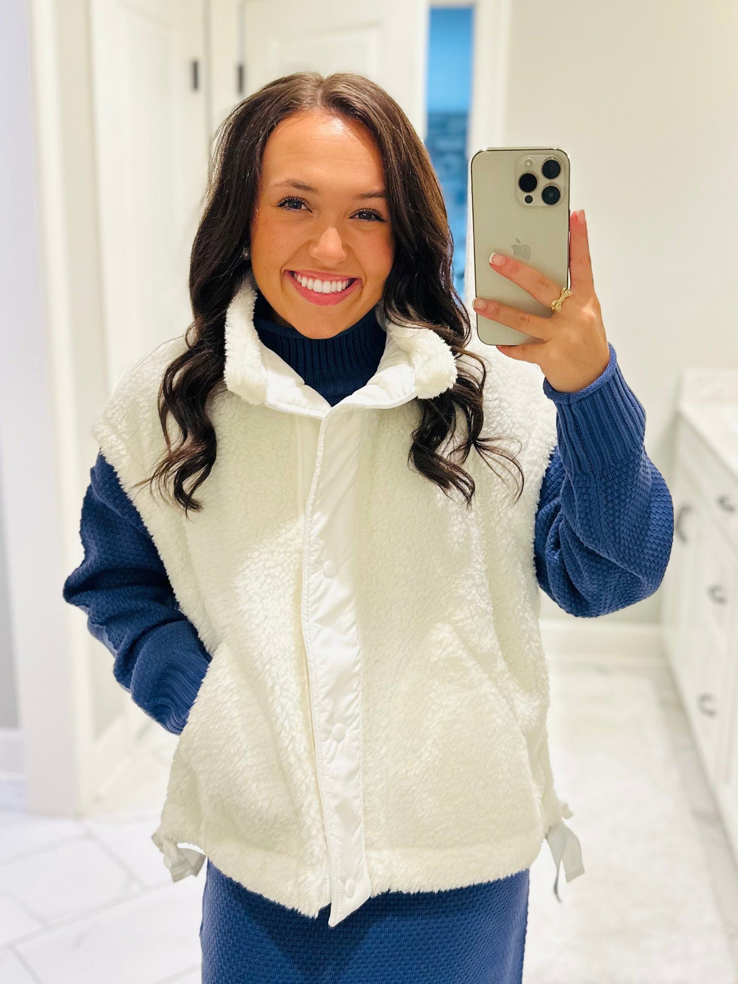 The Cozy White Sherpa Bow Detail Vest