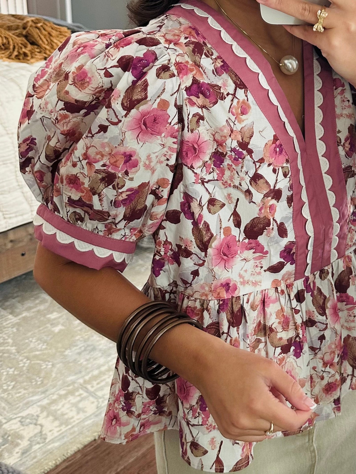 The Mabel Mauve Floral Scallop Trim Top