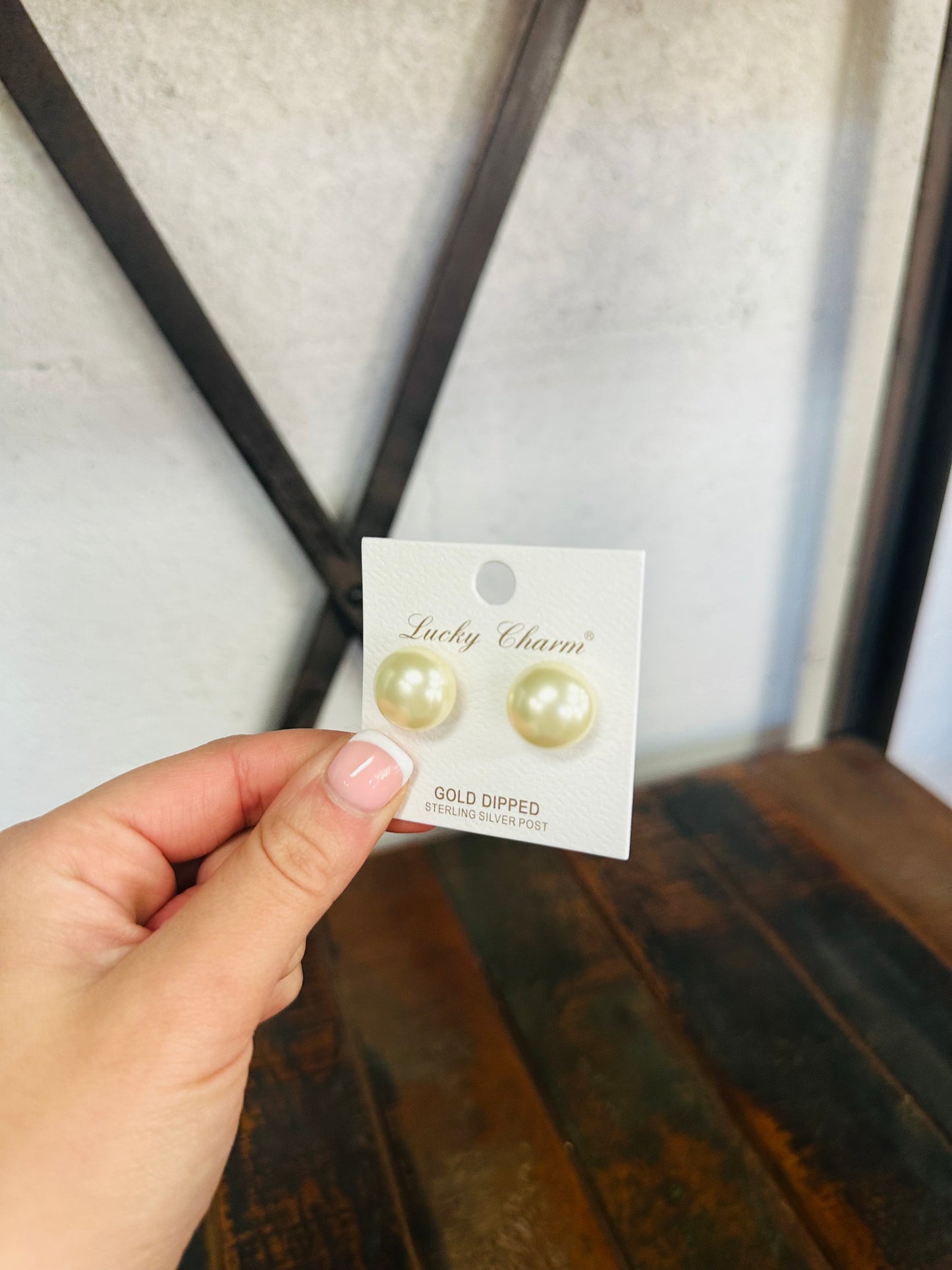 14mm Cream Pearl Stud Earring