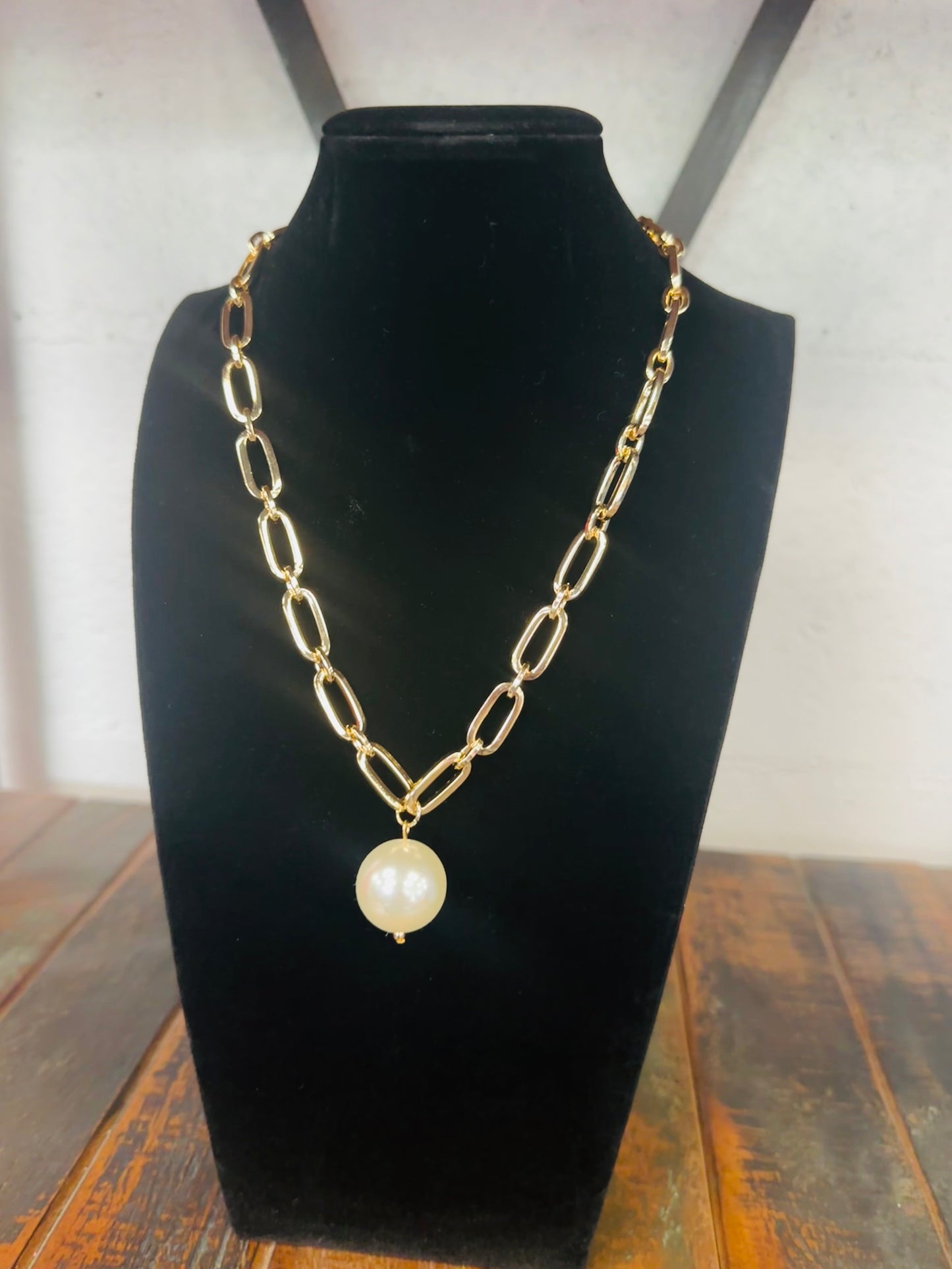 20mm Gold + Pearl Chunky Chain Necklace