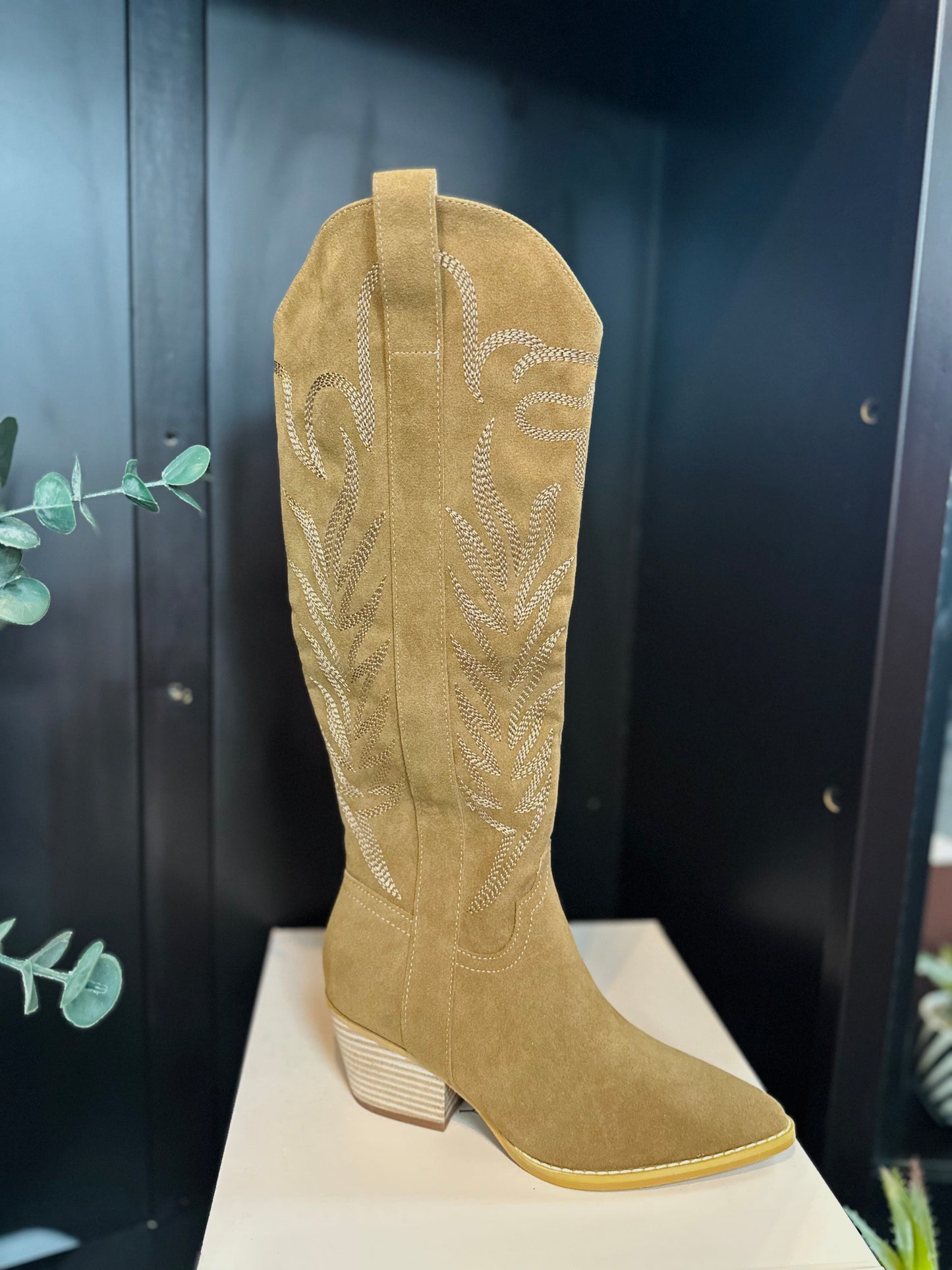 The Samara Brown Western Boot