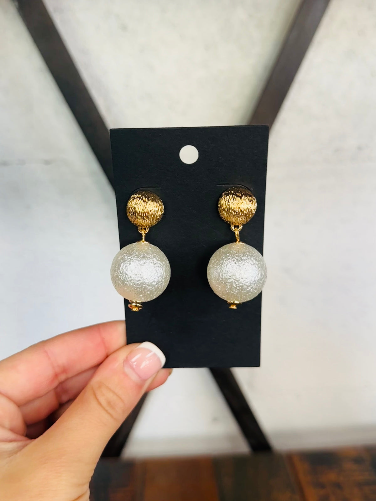 Elegant Pearl Dangle Earring