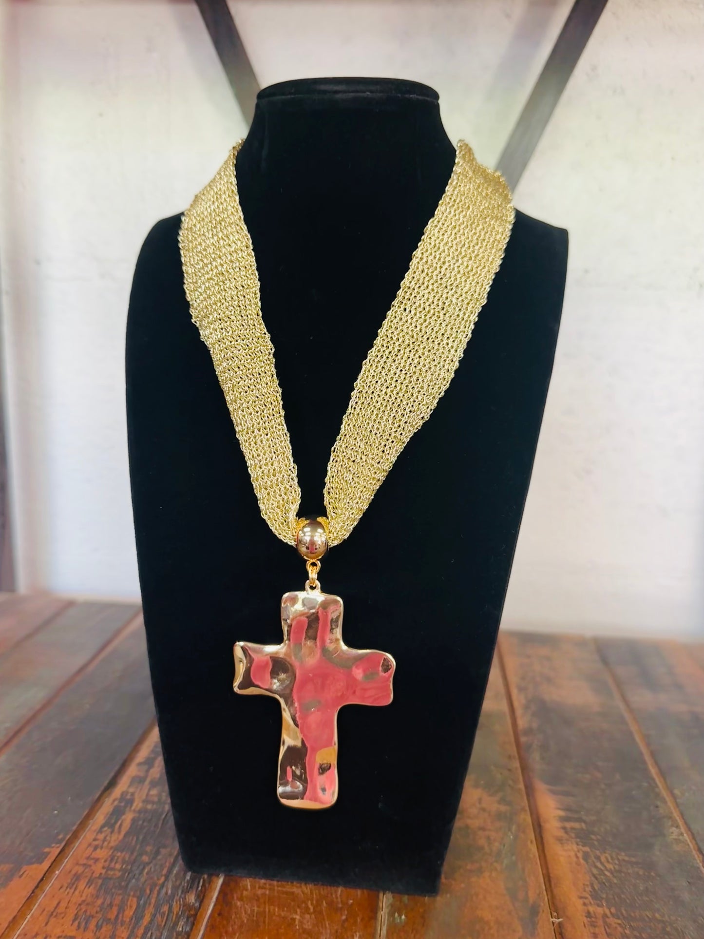 Gold Hammered Cross Mesh Fabric Necklace