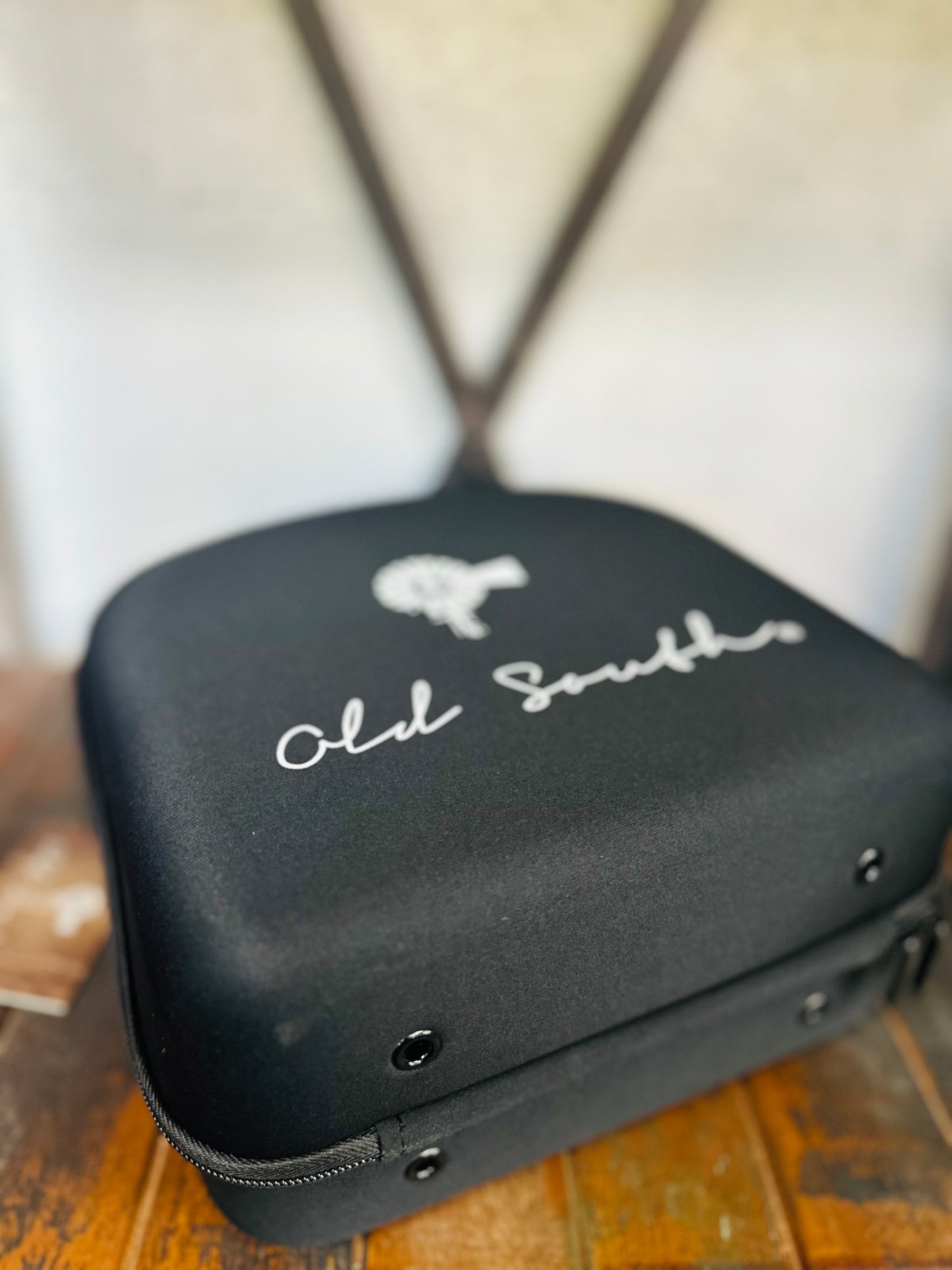 Black 6 Hat Travel Case