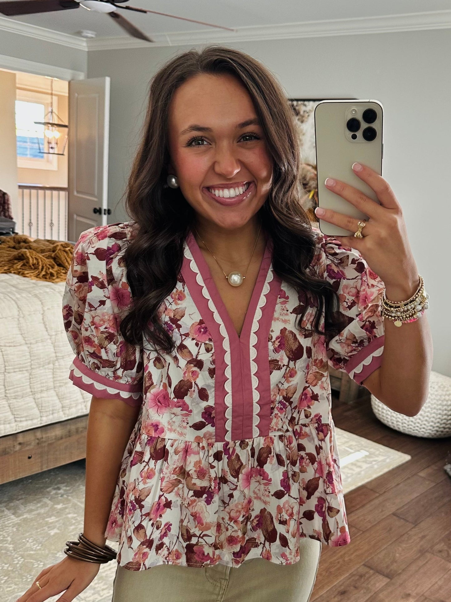 The Mabel Mauve Floral Scallop Trim Top