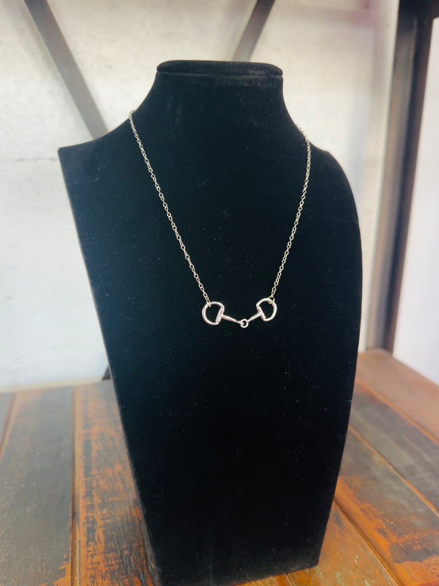 Silver Linked Horsebit Necklace