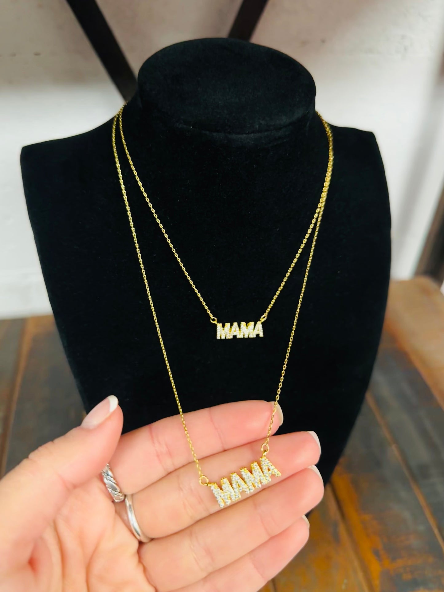Bold Shiny 'MAMA' Necklace