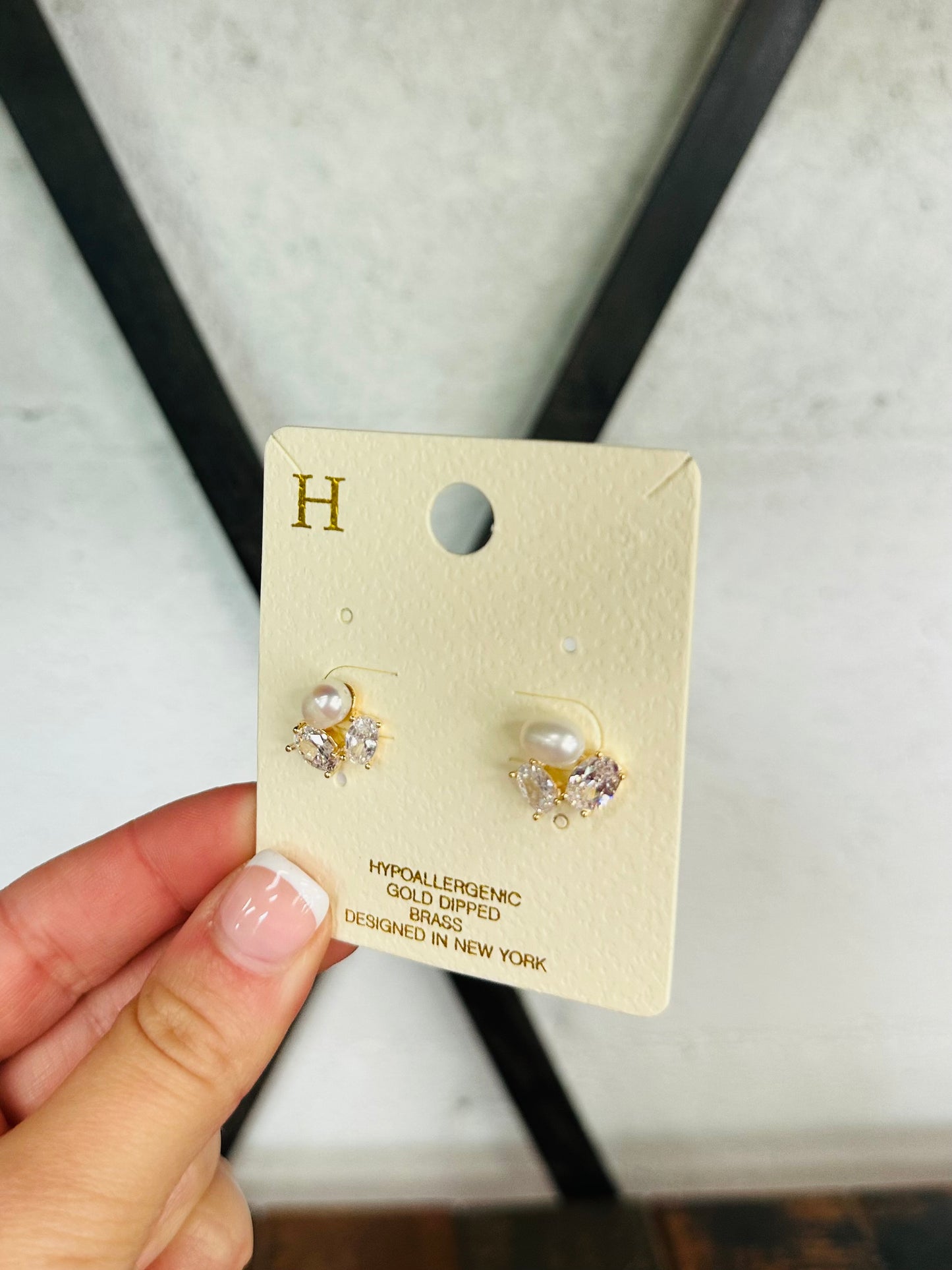 Cream + Gold Pearl Cluster Stud Earring