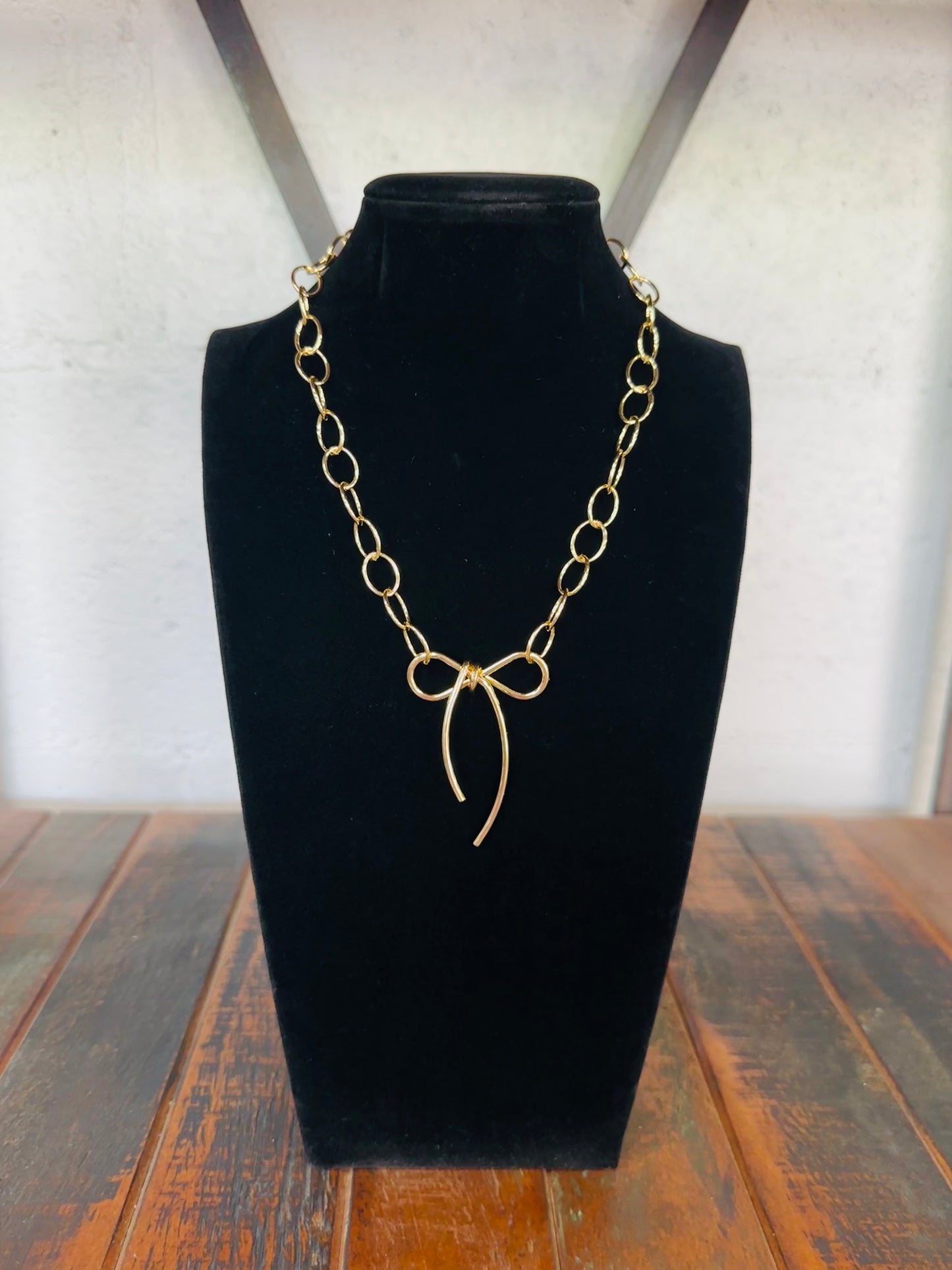 Gold Bow Ribbon Chain Necklace