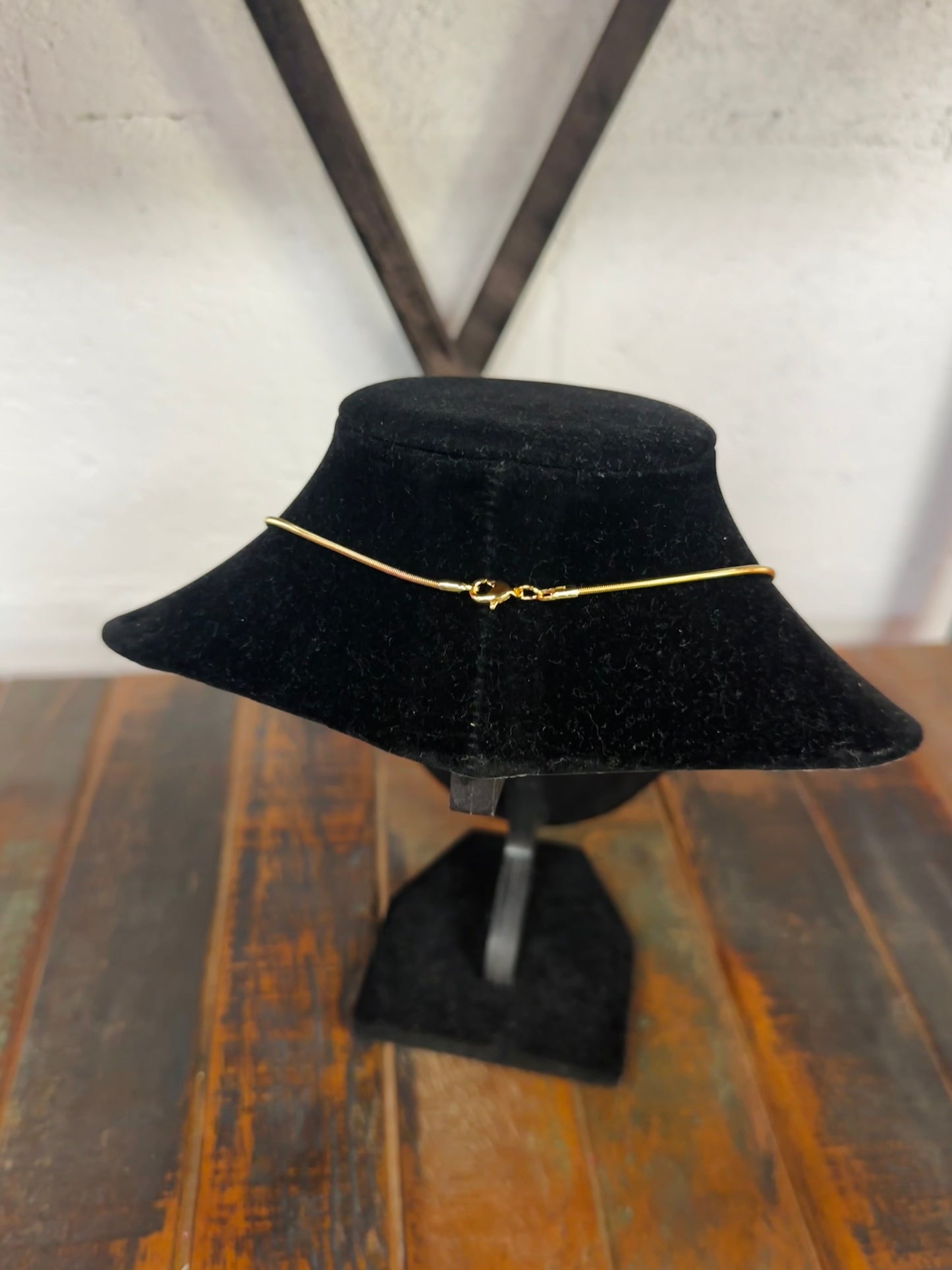 Small Pearl Statement Pendant Necklace
