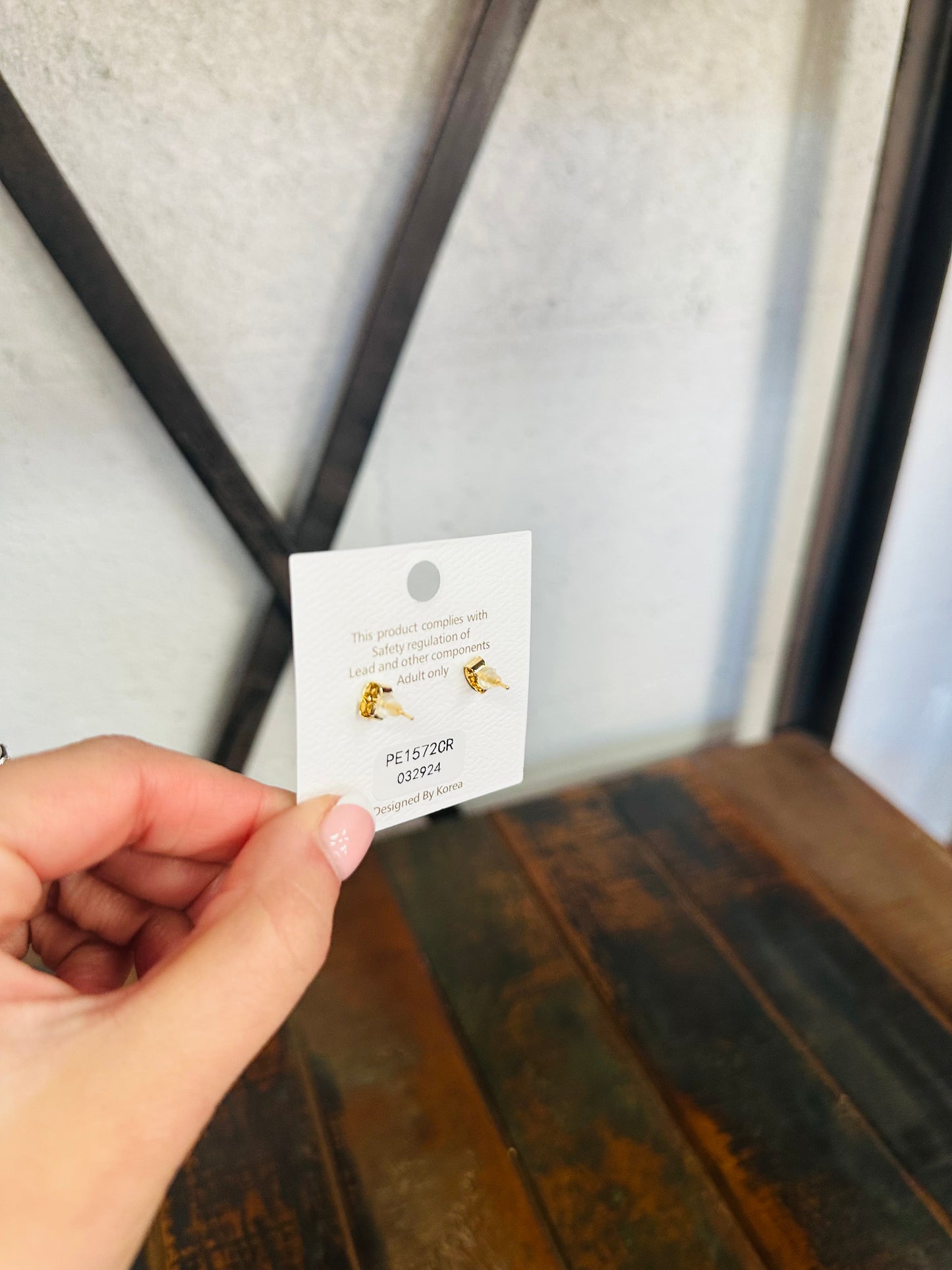 14mm Cream Pearl Stud Earring