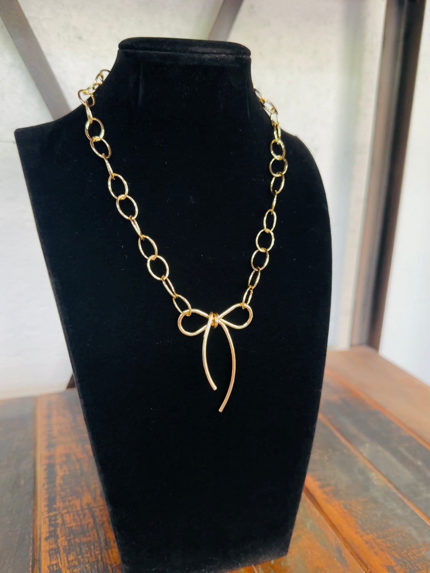 Gold Bow Ribbon Chain Necklace