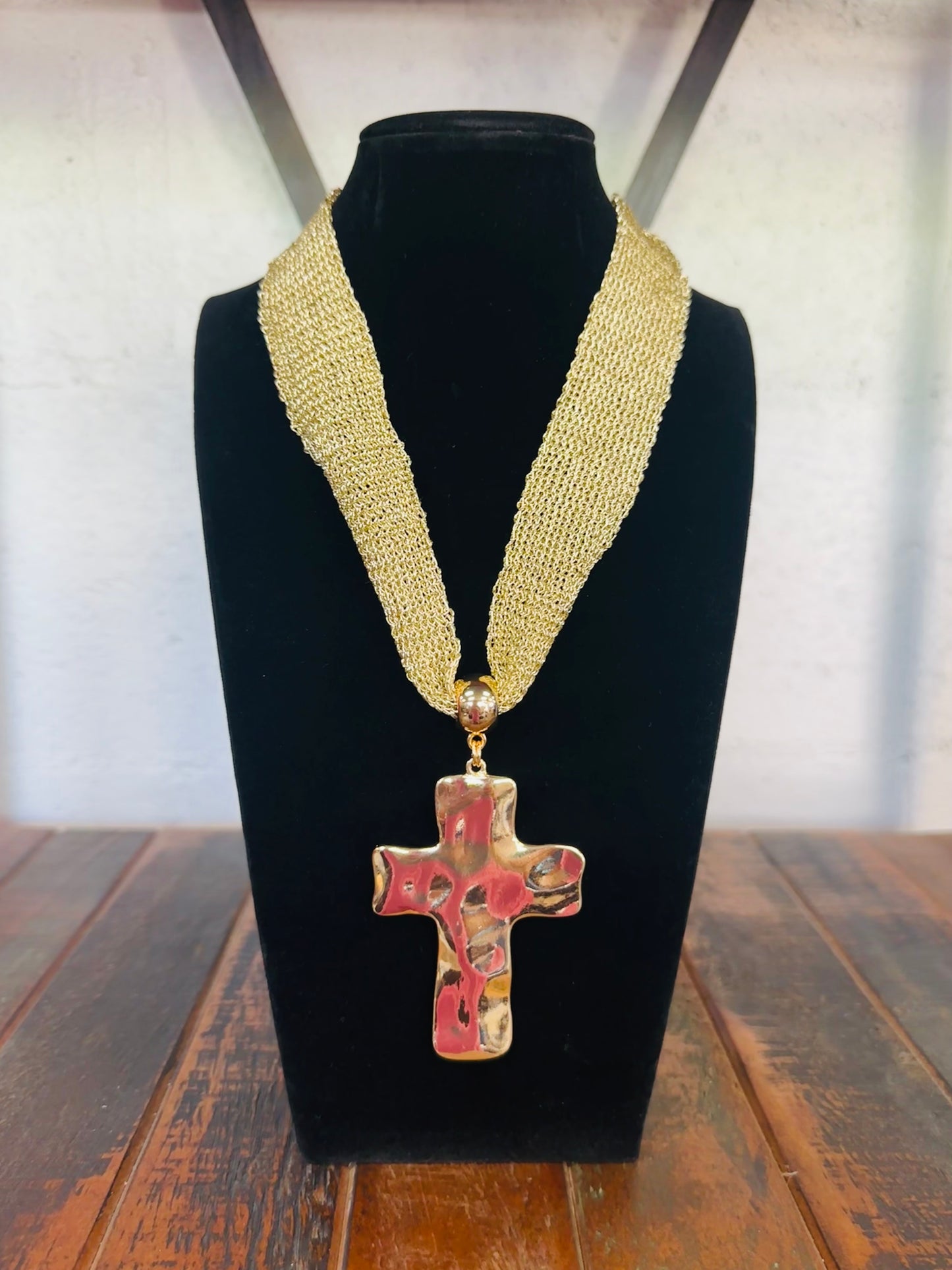 Gold Hammered Cross Mesh Fabric Necklace