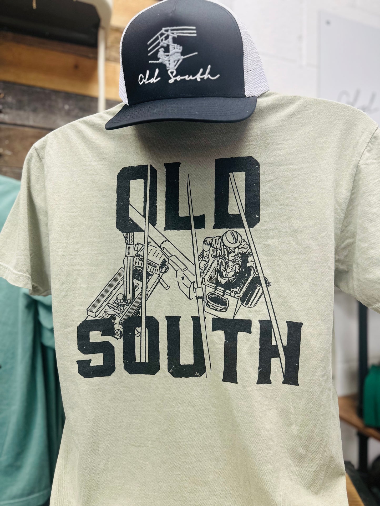 Lineman Bucket Short Sleeve Tee