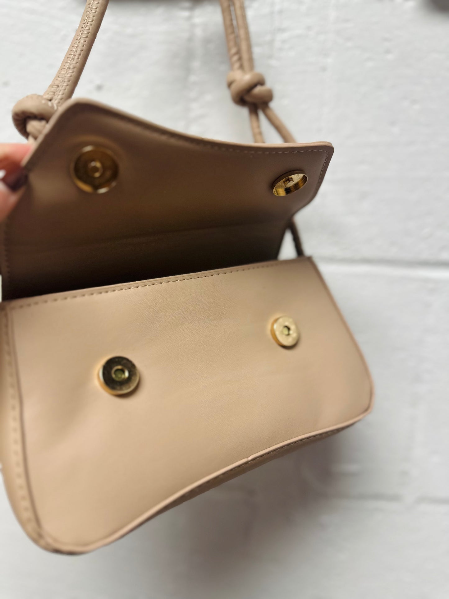 The Isabella Gold Bow Shoulder Bag