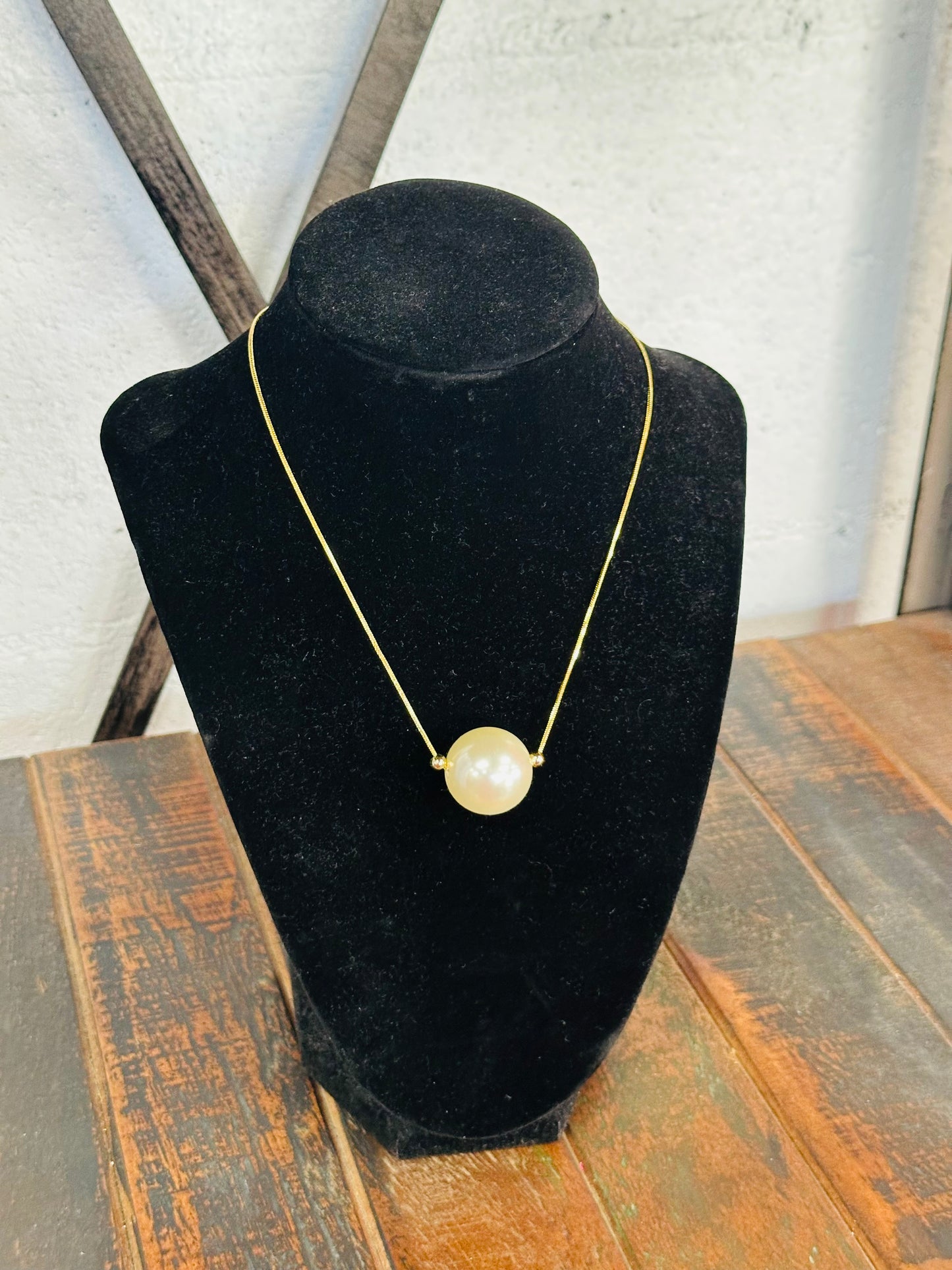 Big Pearl Statement Pendant Necklace