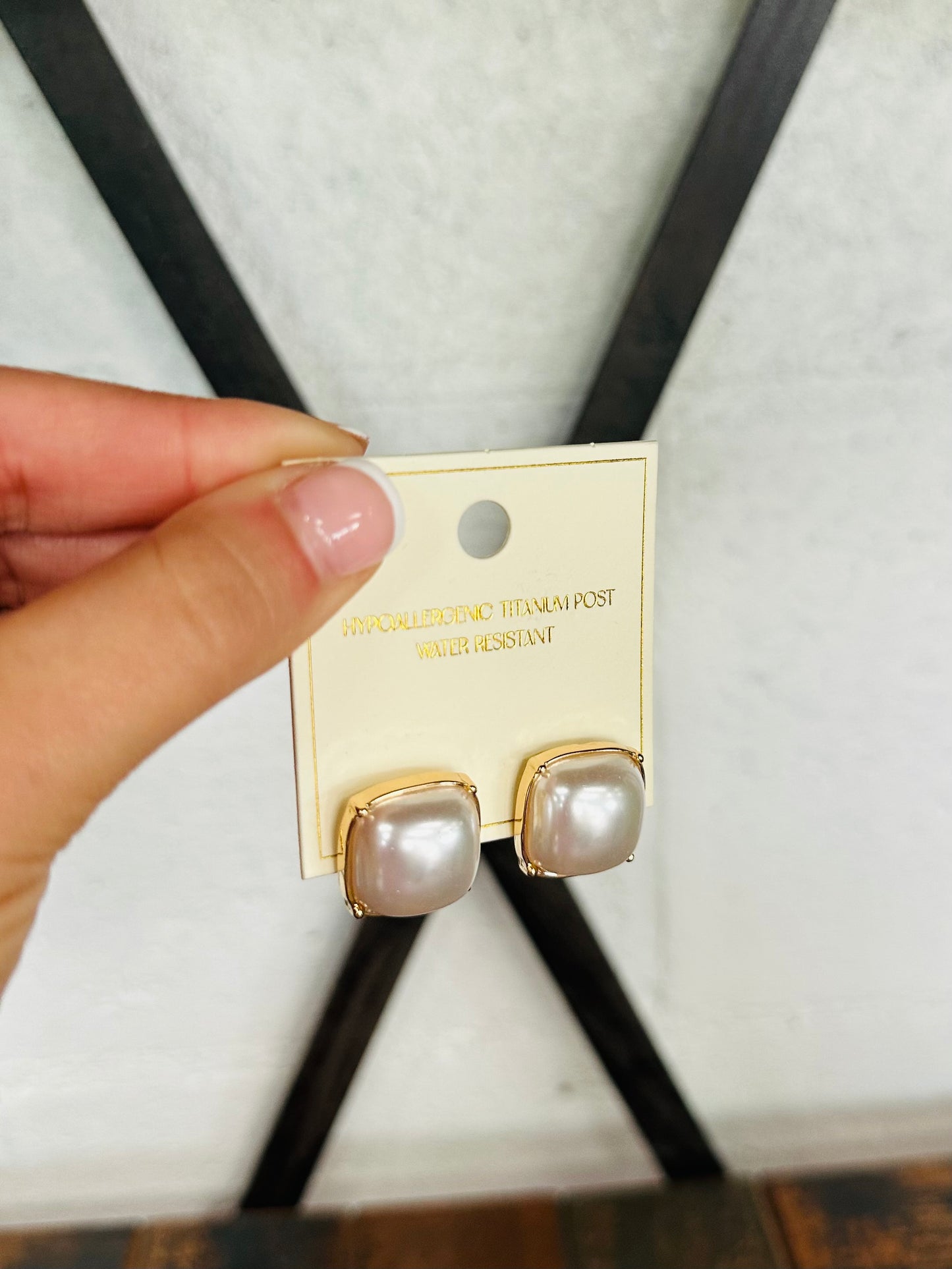 Cream Pearl Stone Square Stud Earring