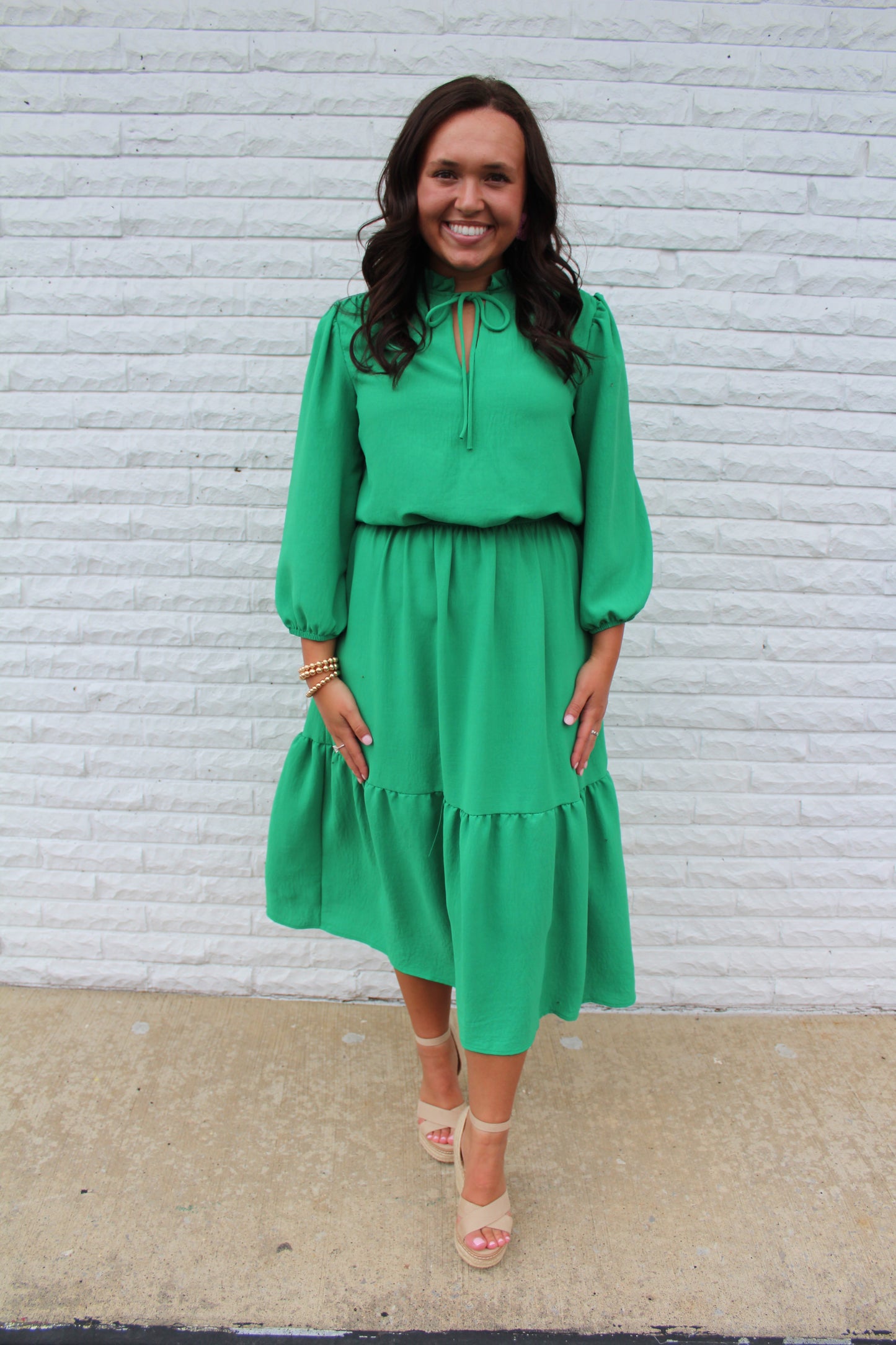 The Elizabeth Solid Green Midi Dress