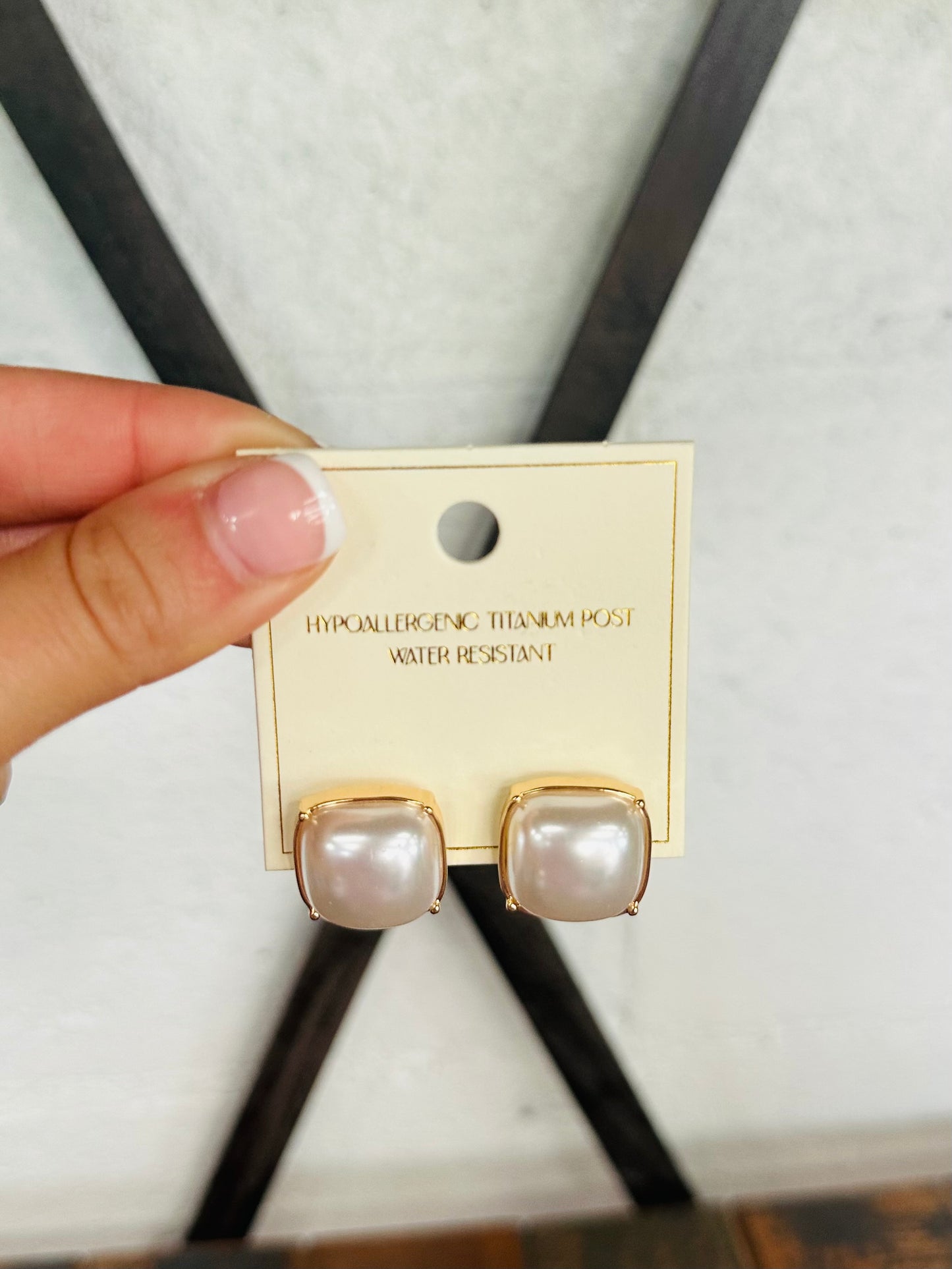 Cream Pearl Stone Square Stud Earring