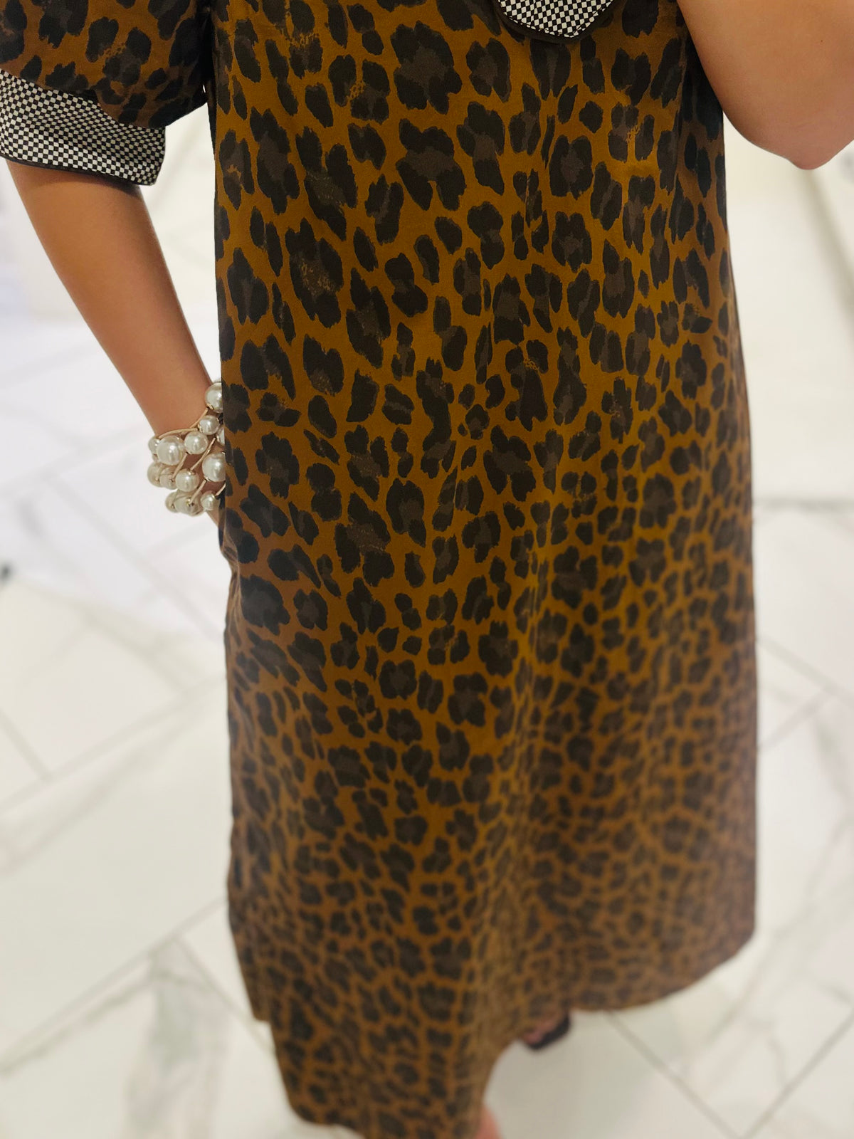 The Elle Brown Leopard Midi Dress