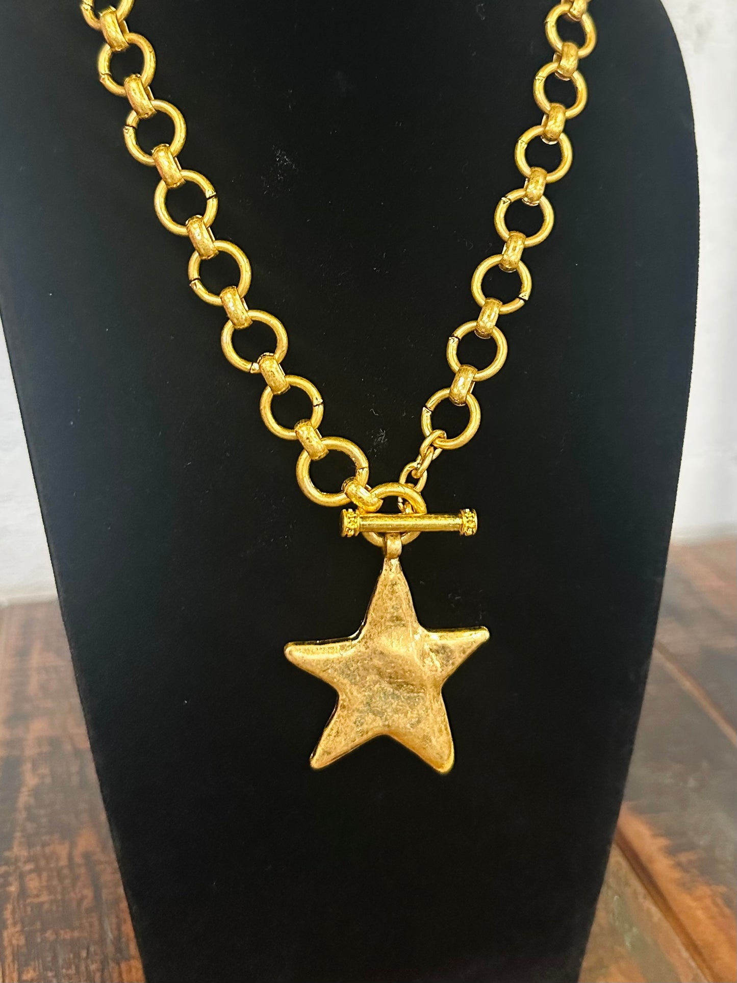 Gold Hammered Star Necklace