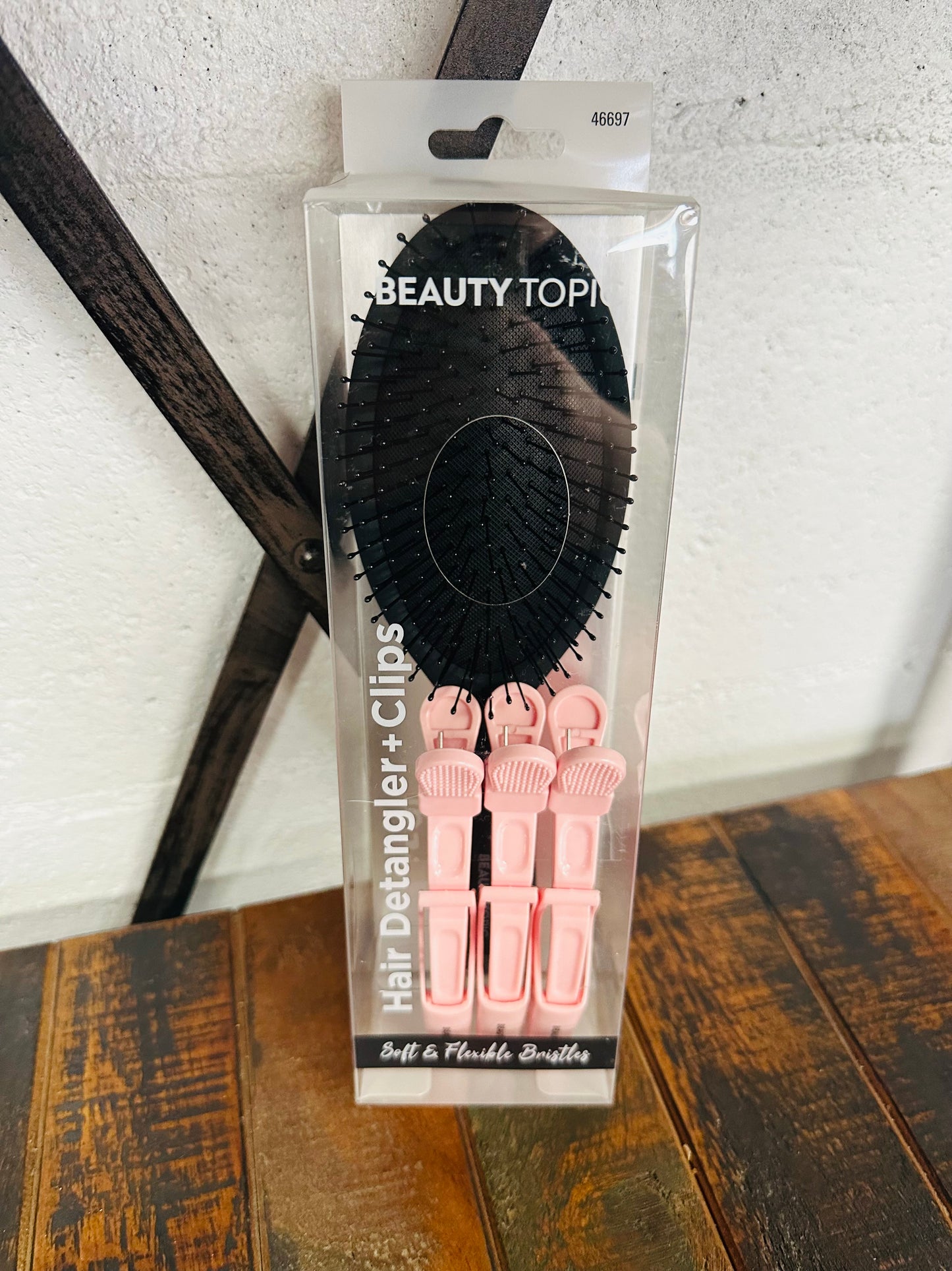 Black Wet Brush & Clip Set